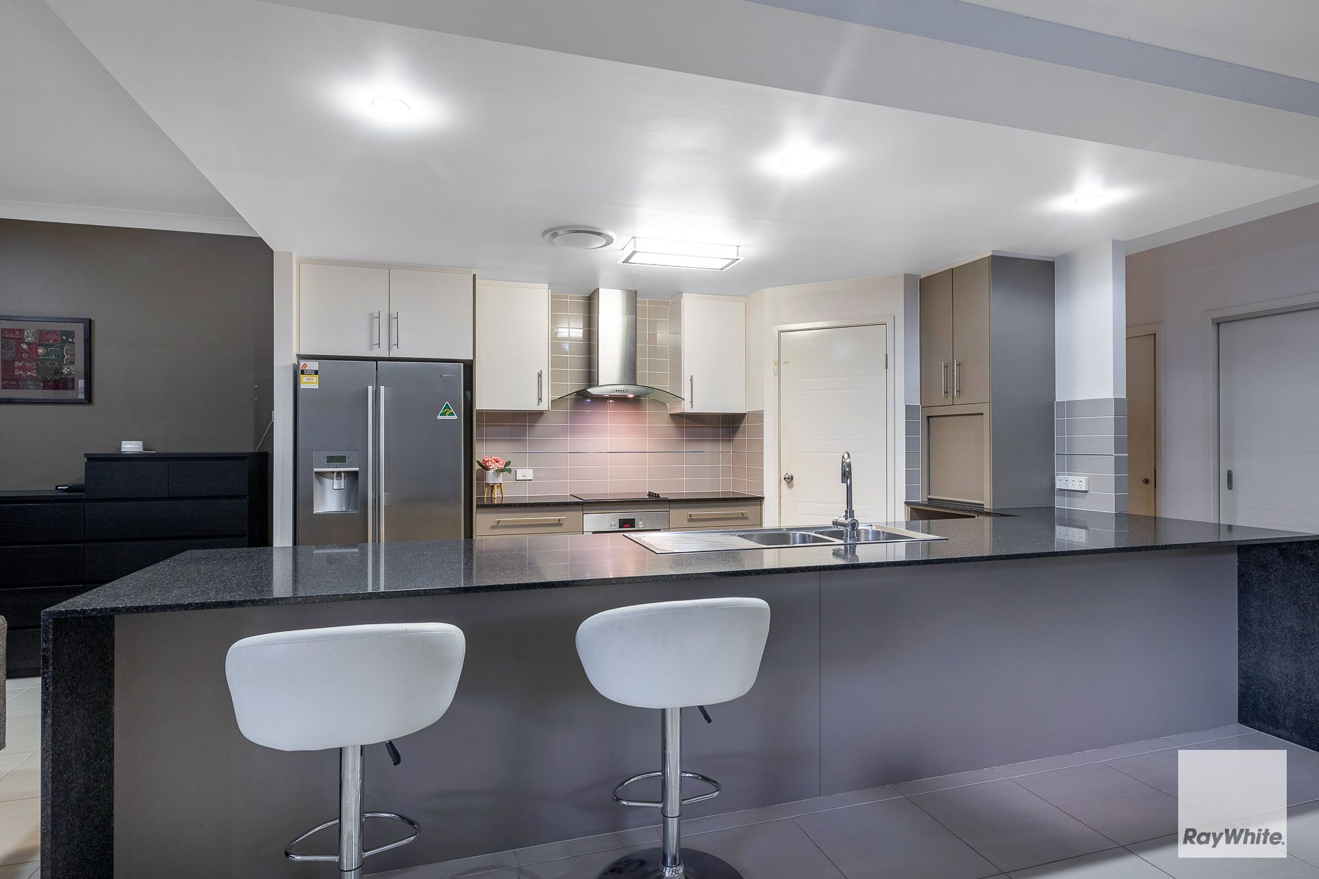 31 Cypress Street, Redland Bay QLD 4165