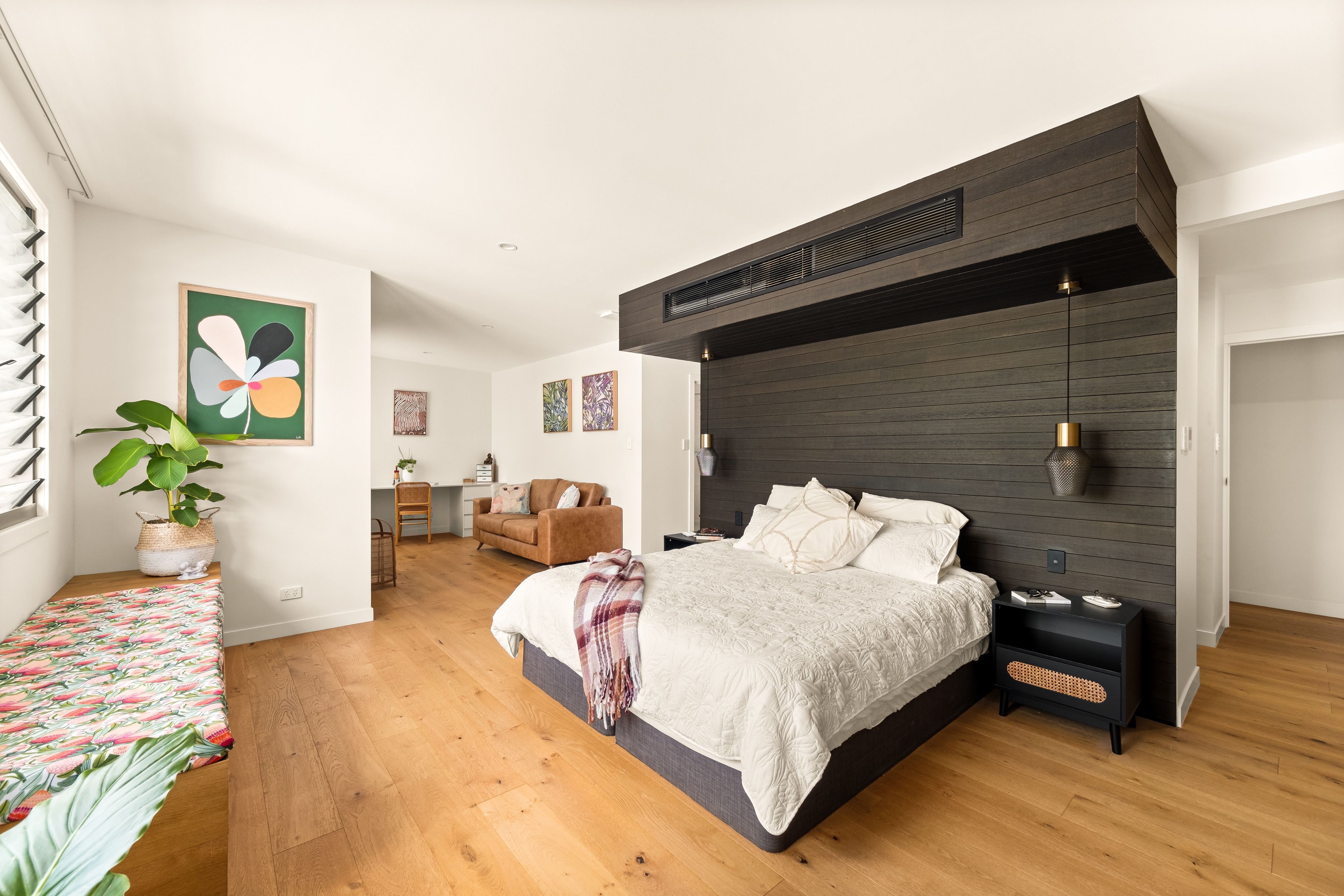 24 Vincent Street — photo 11 of 26
