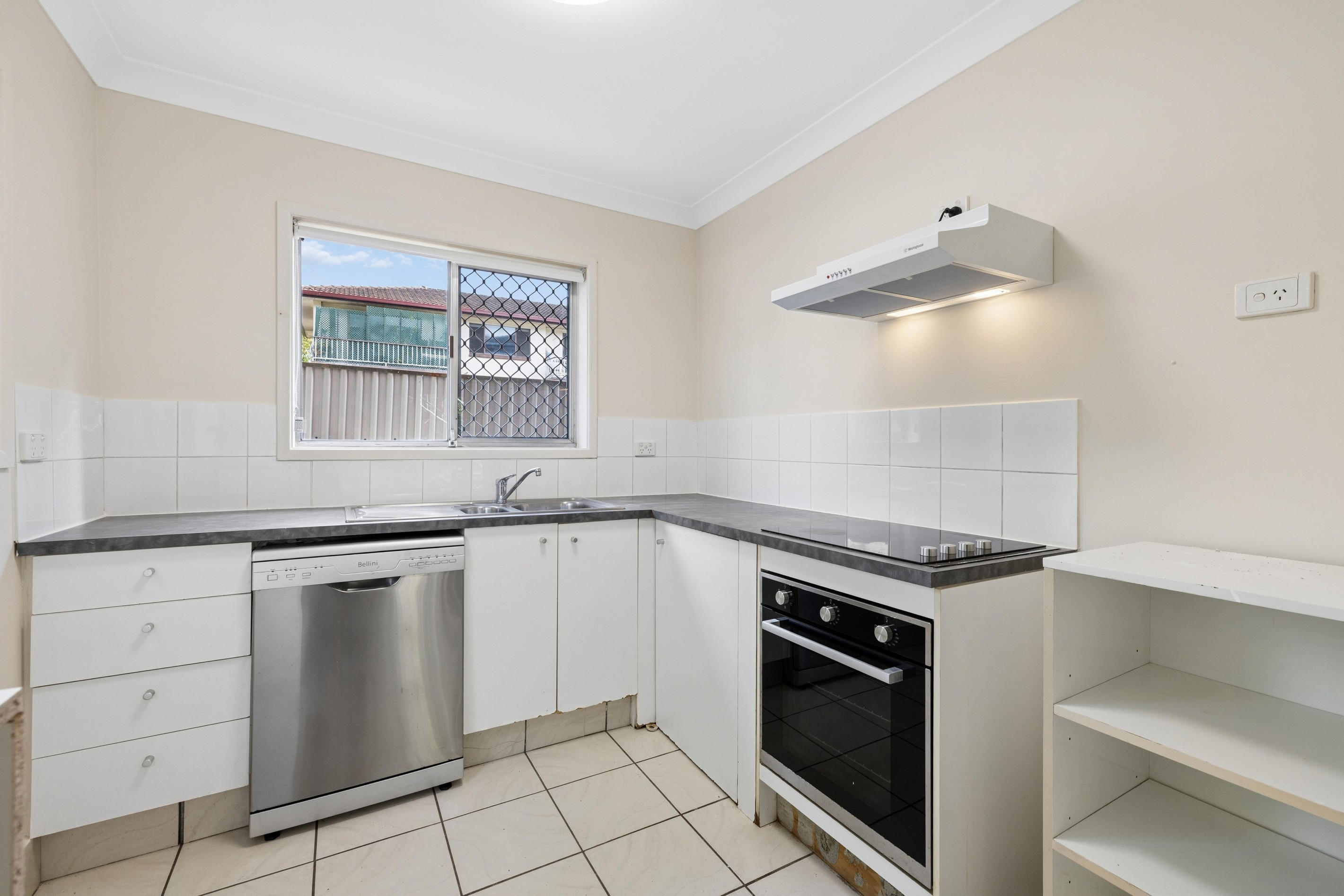 4/44-46 Railway Street, Southport, QLD 4215