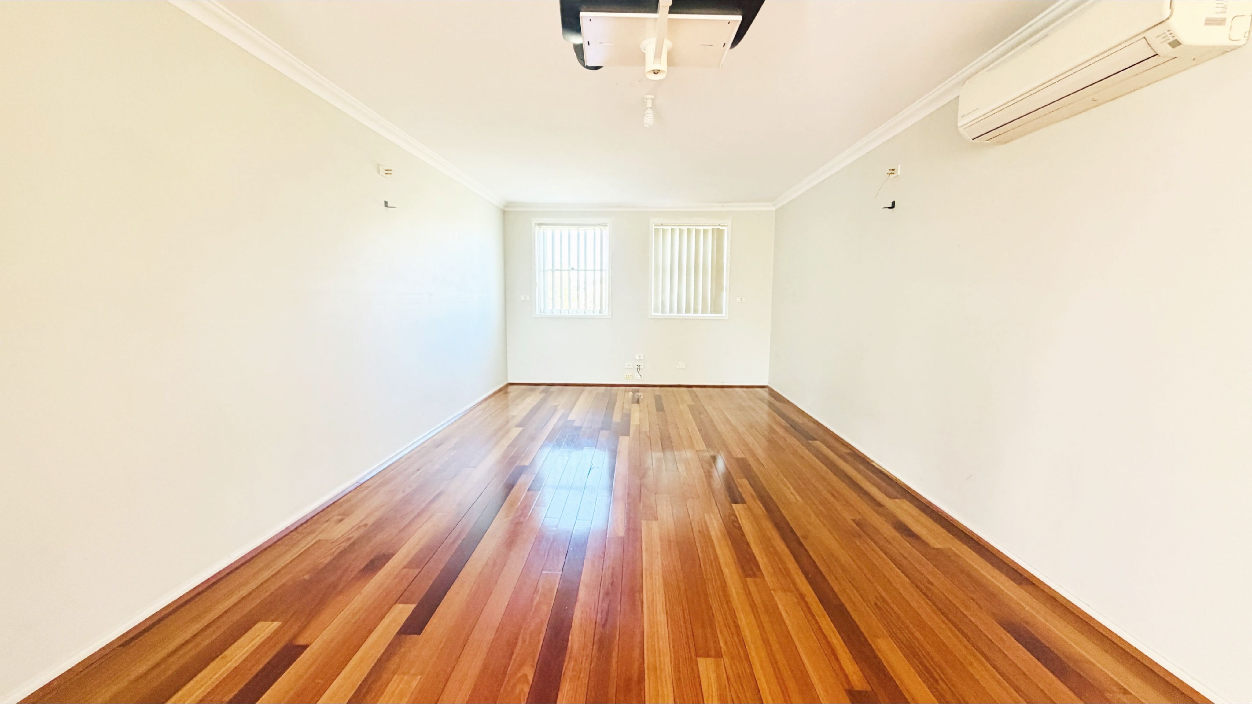 85 Earl Street — photo 4 of 10