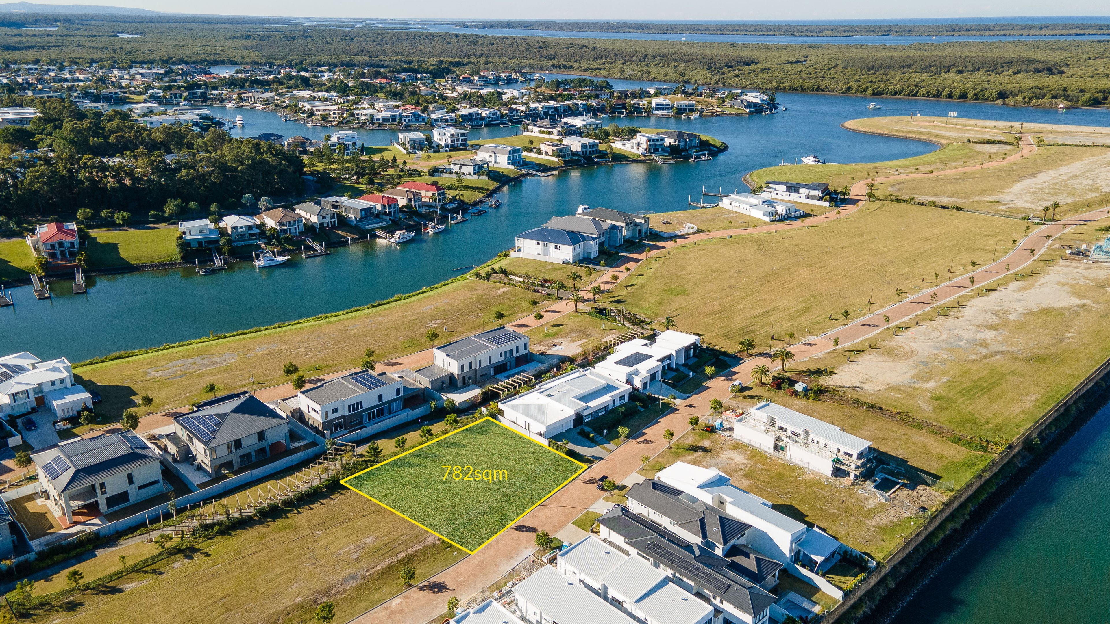 8960 The Point Circuit, Sanctuary Cove, QLD 4212