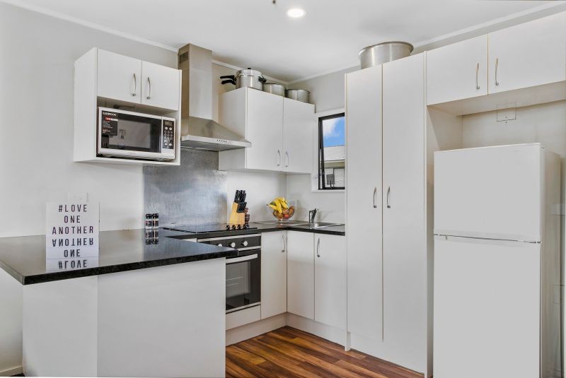 16A Hatherley Place, Clendon Park, Manukau City