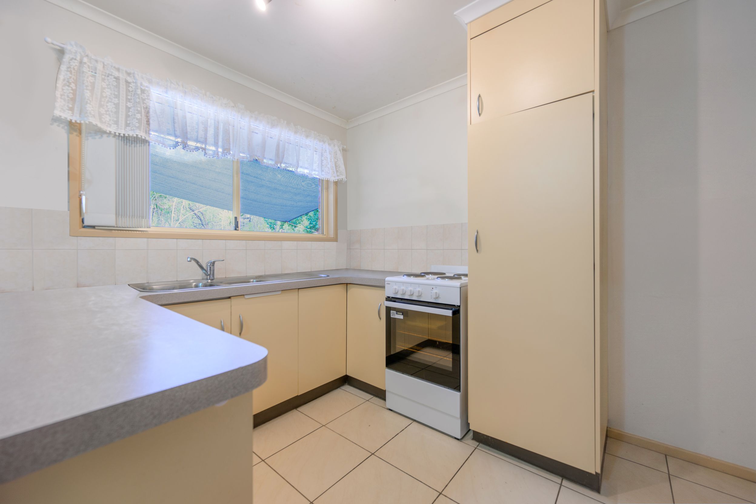 15 Sharyn Drive, New Auckland, QLD 4680