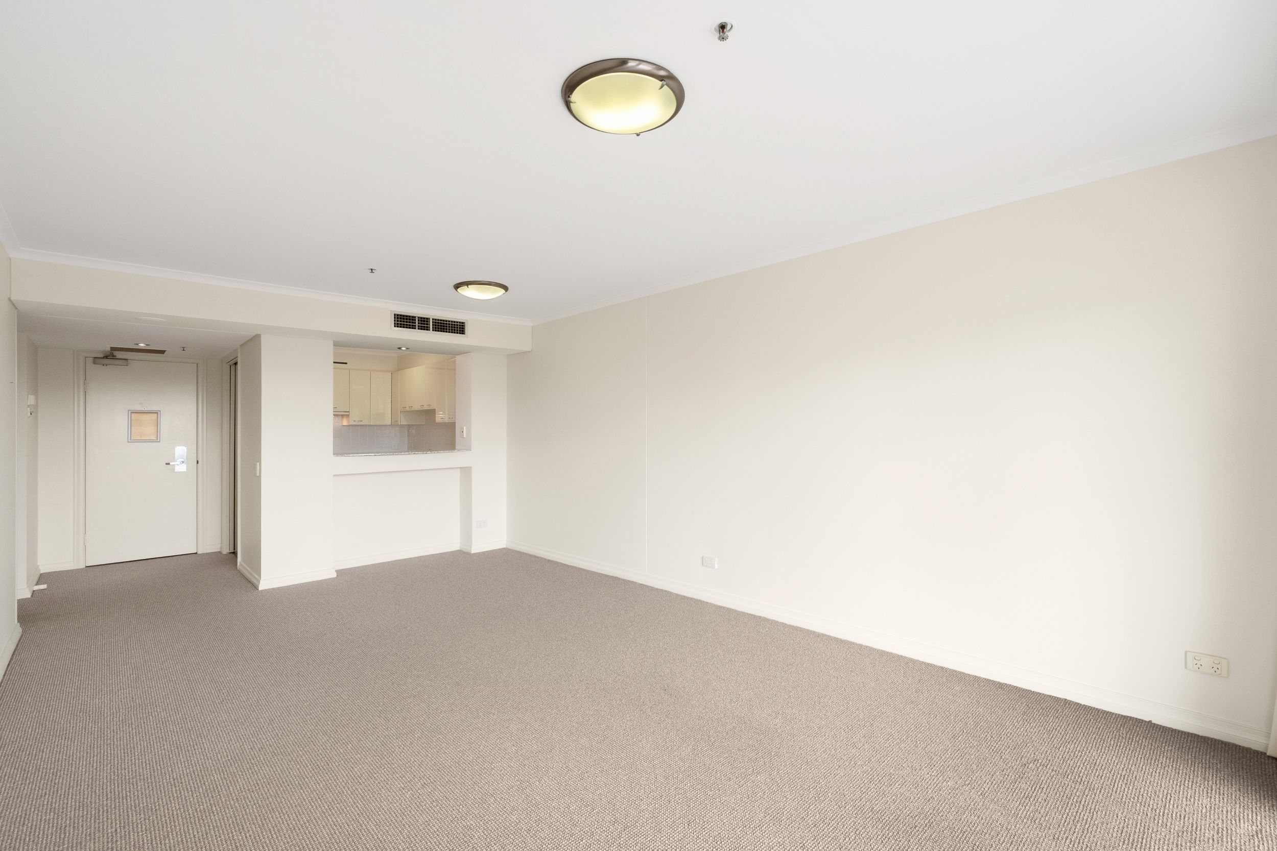 205/132 Alice Street — photo 5 of 17