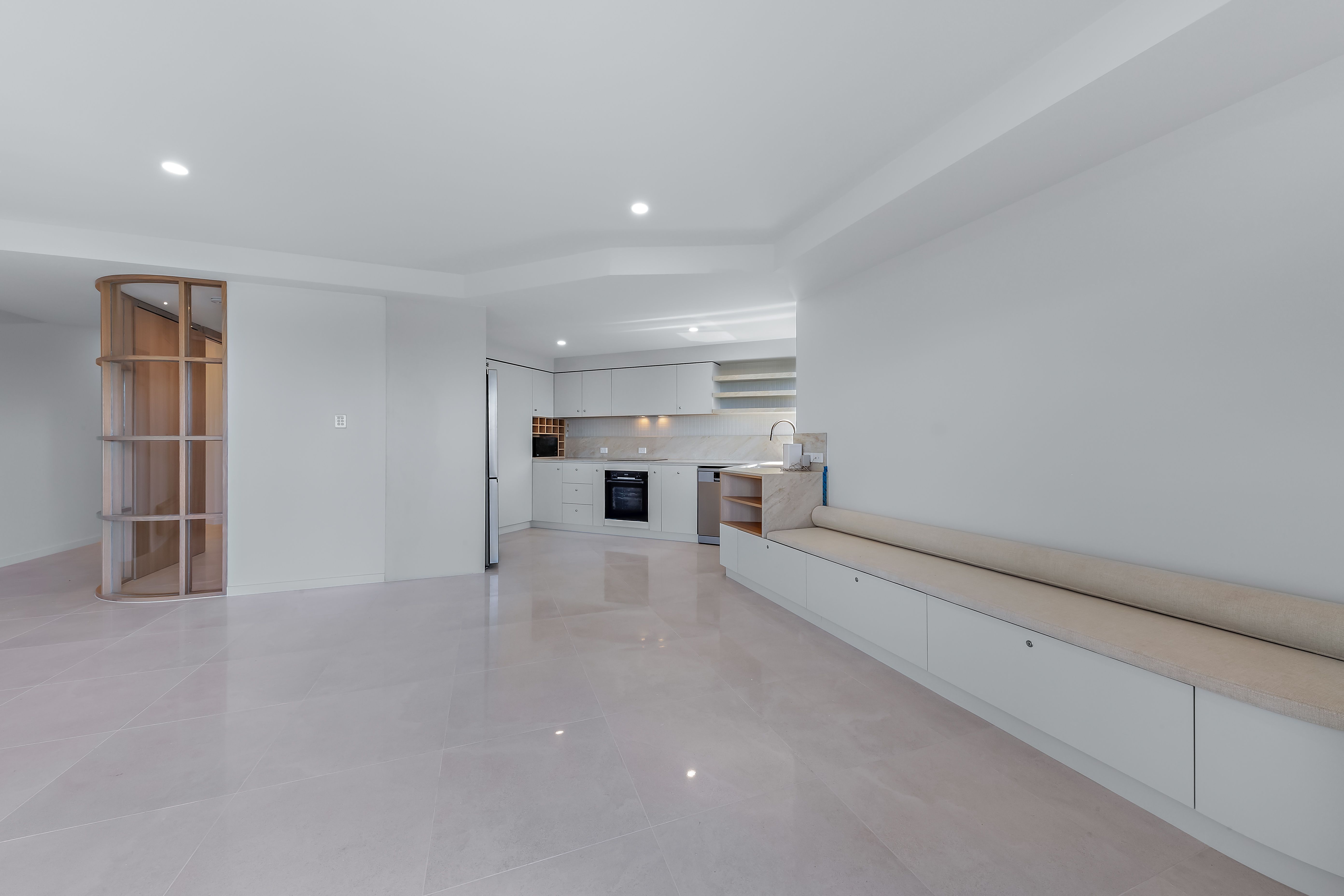 4/6 Orana Street — photo 3 of 20