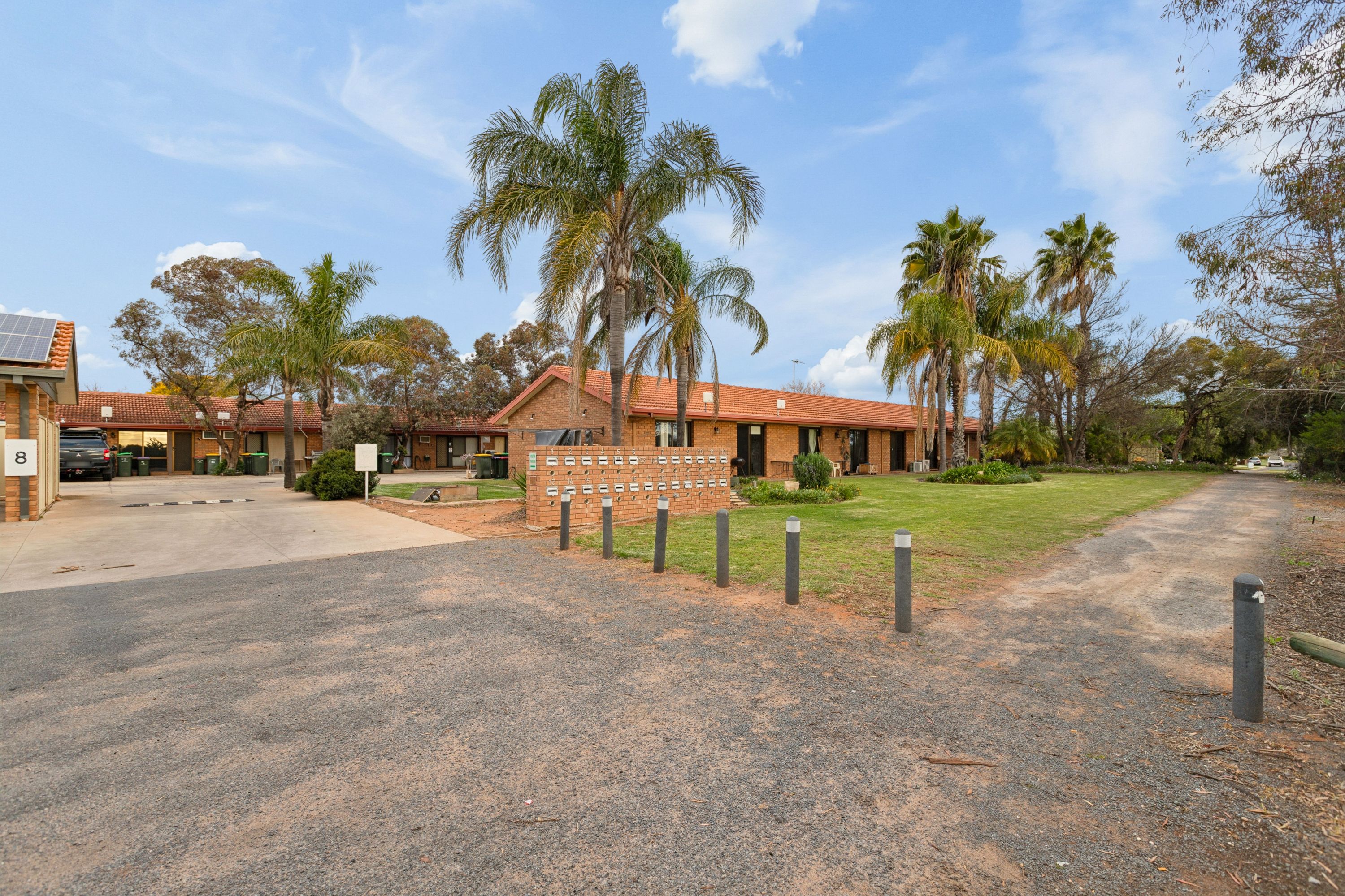 8/133-139 Jacaranda Street — photo 11 of 11