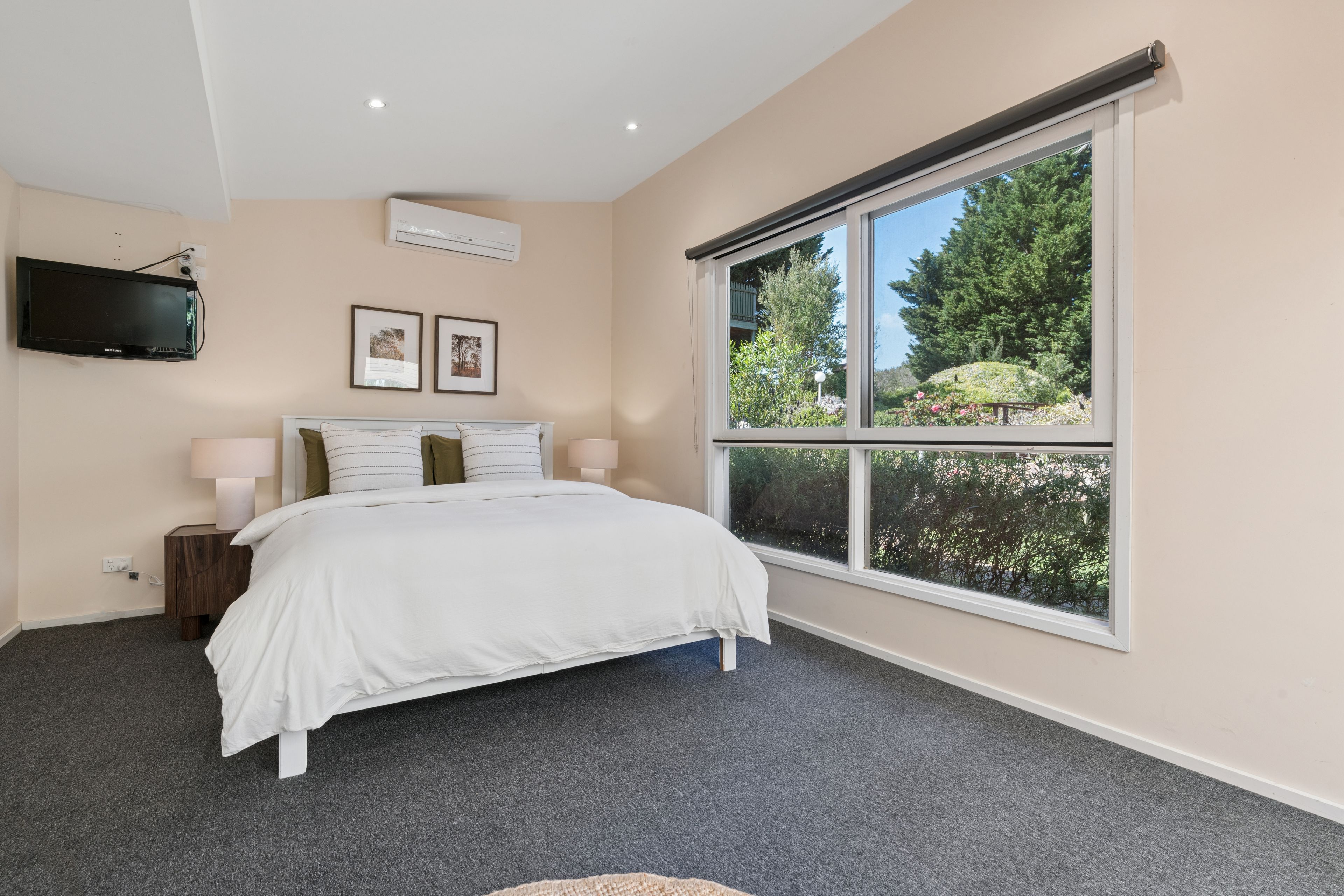 76 Lockhart Drive — photo 16 of 24
