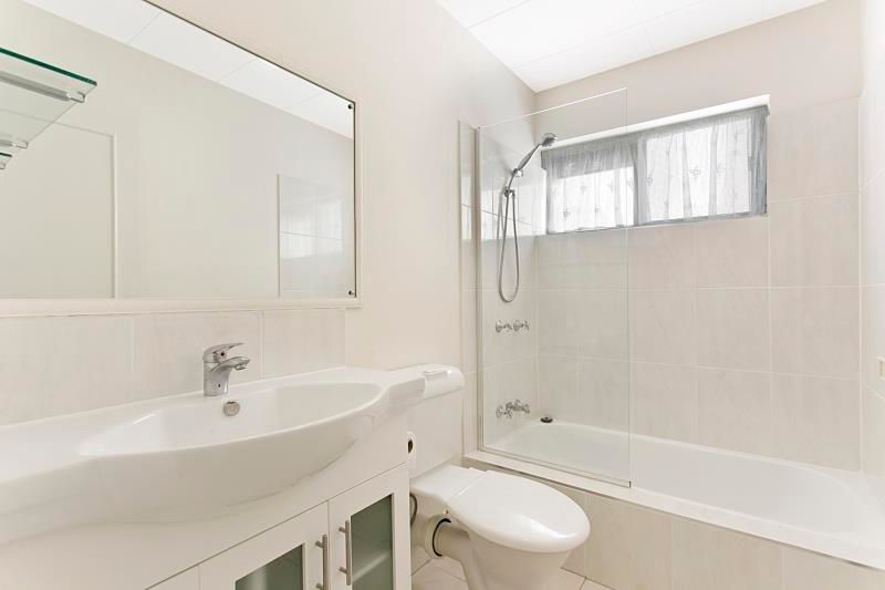13/12 Patrick Lane, Toowong, QLD 4066