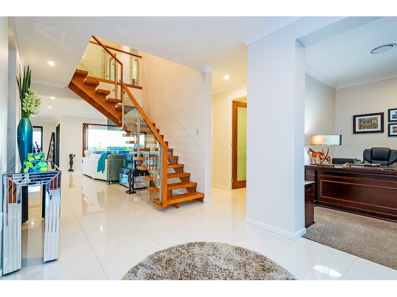 110 Ridgeview Street, Carindale, QLD 4152