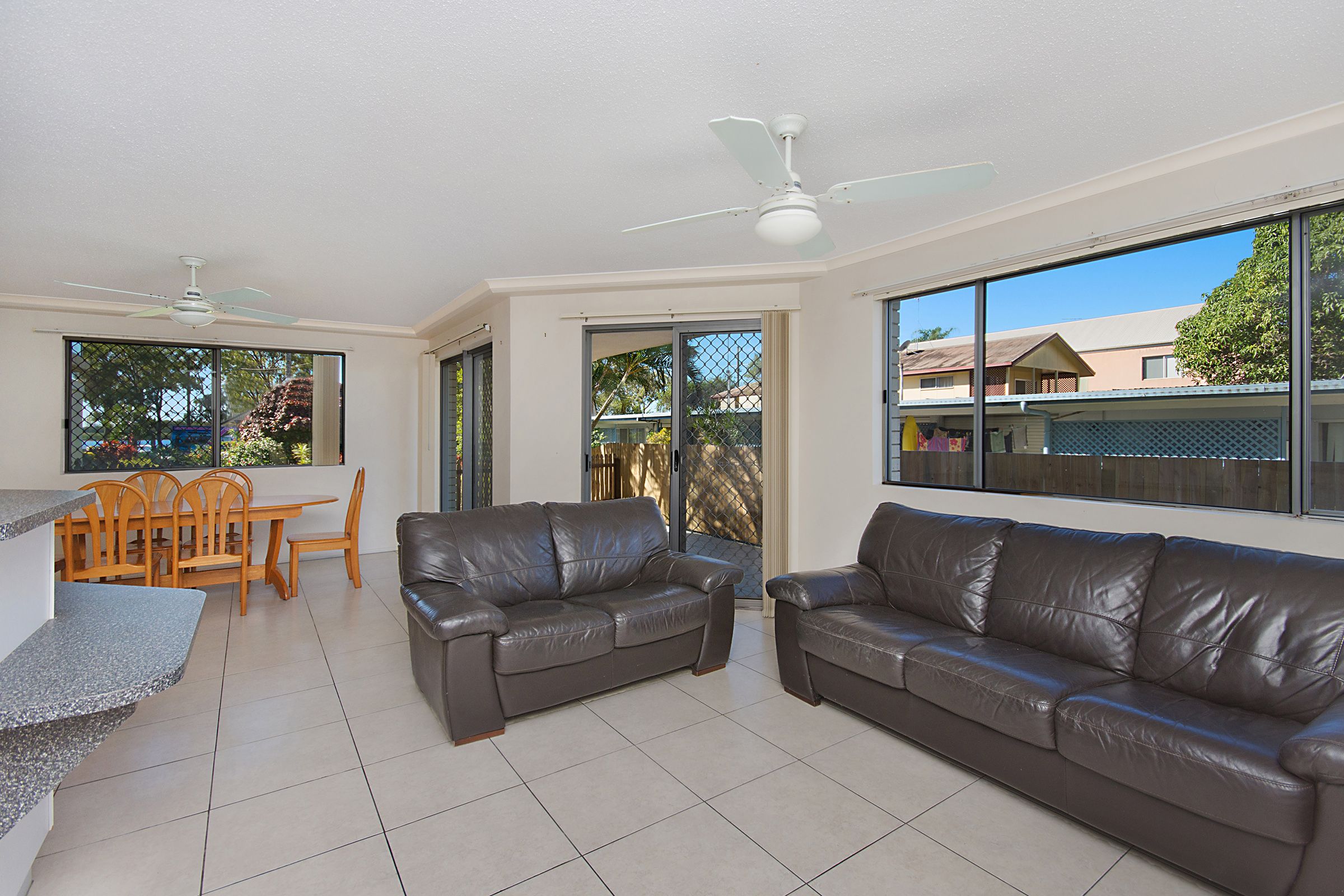 2/71 Bradman Avenue, Maroochydore, QLD 4558
