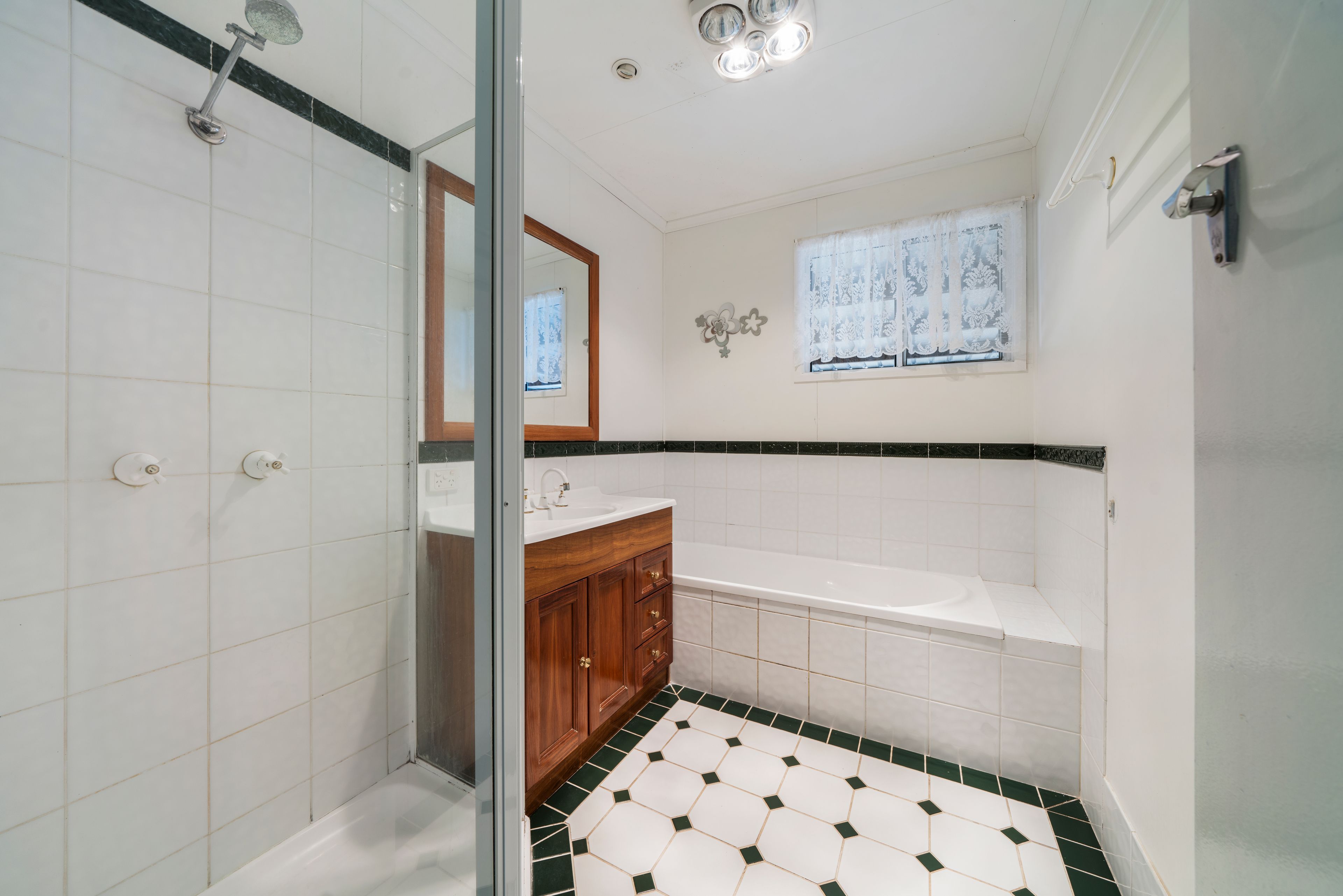 13 Holmes Street — photo 14 of 22
