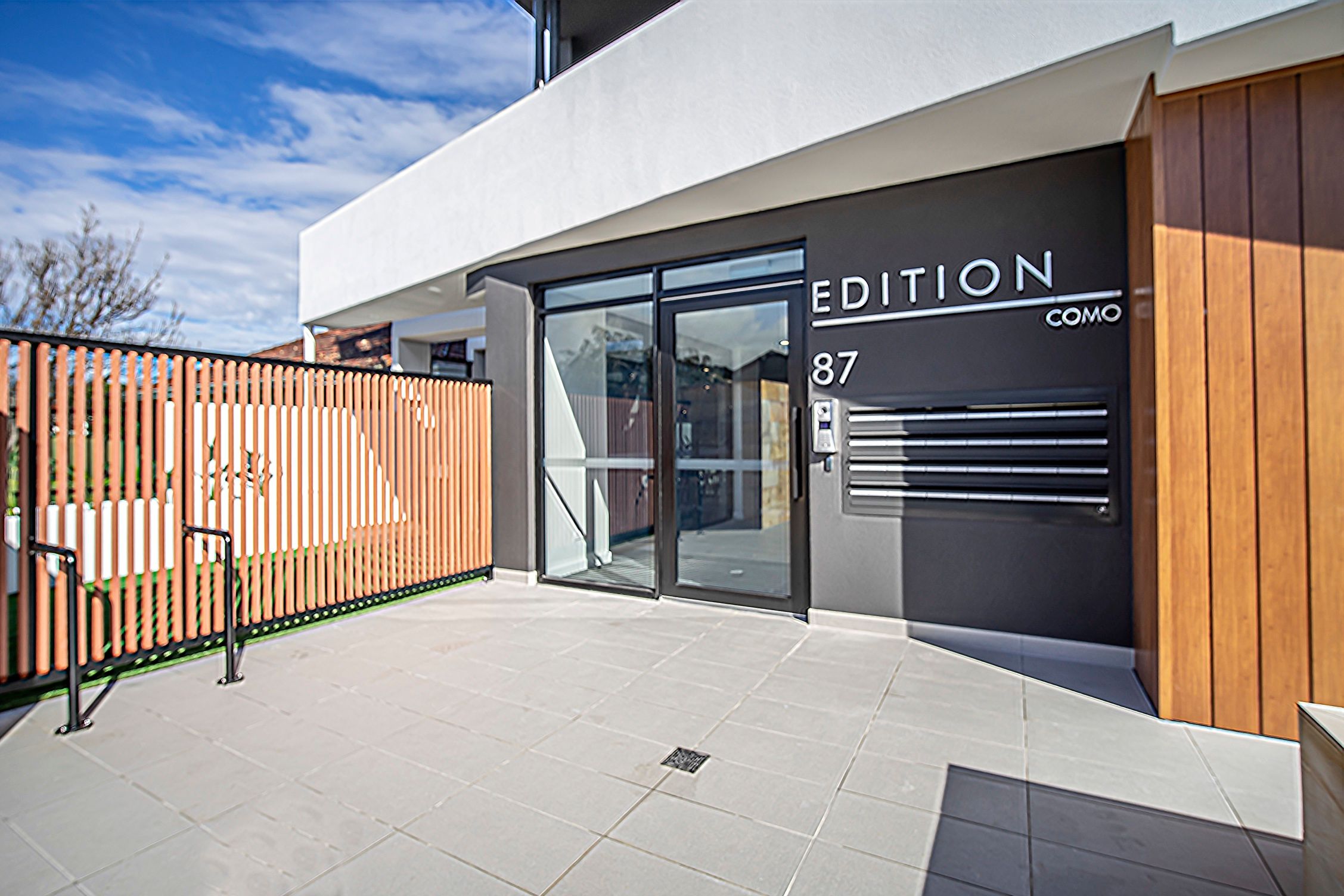 302/87 Robert Street, Como, WA 6152
