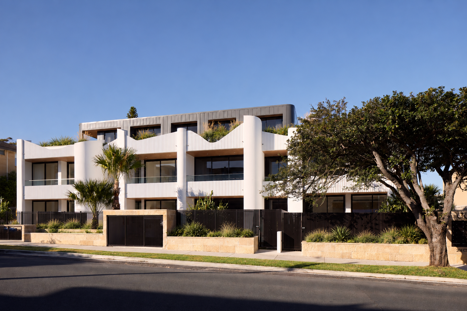 G04/201 Carrington Road — photo 4 of 8