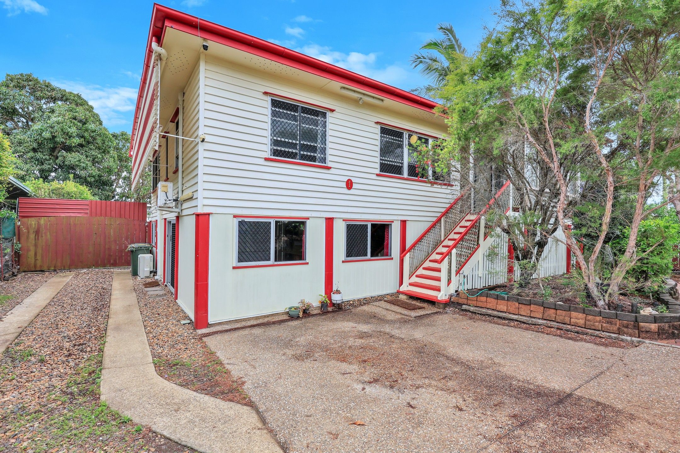 1 Boston Street, Walkervale, QLD 4670