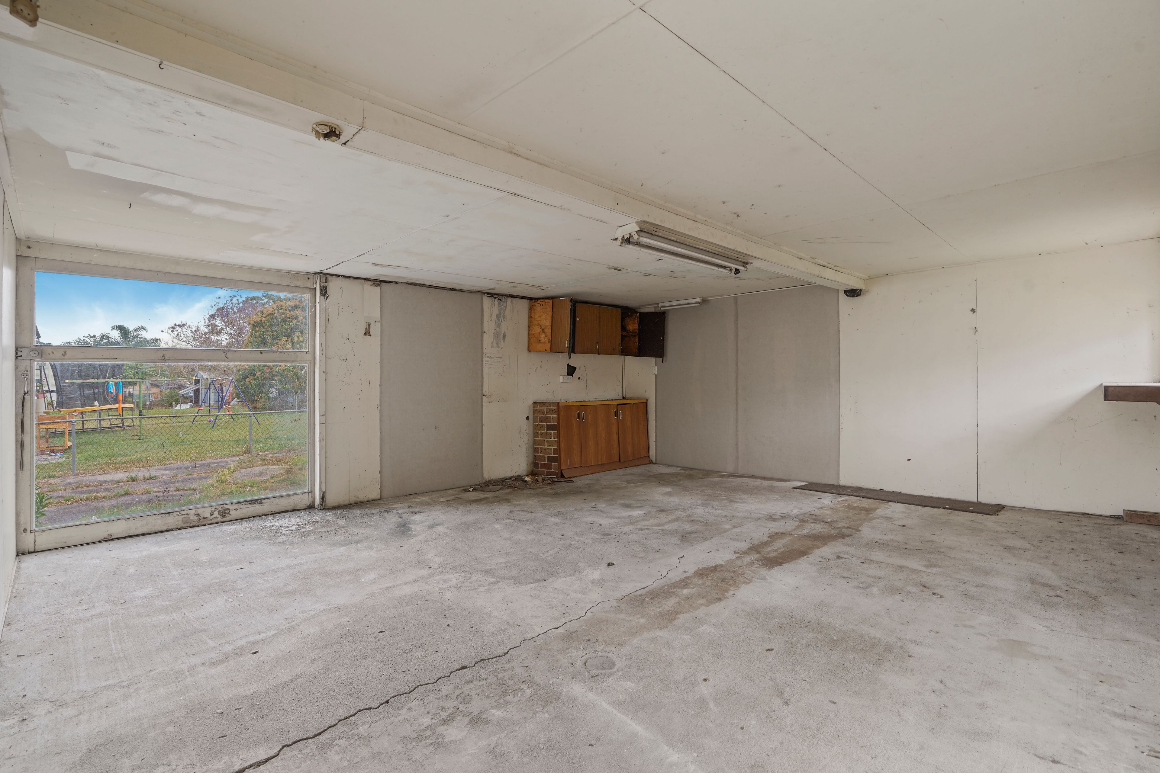 77 Ashton Street — photo 2 of 13