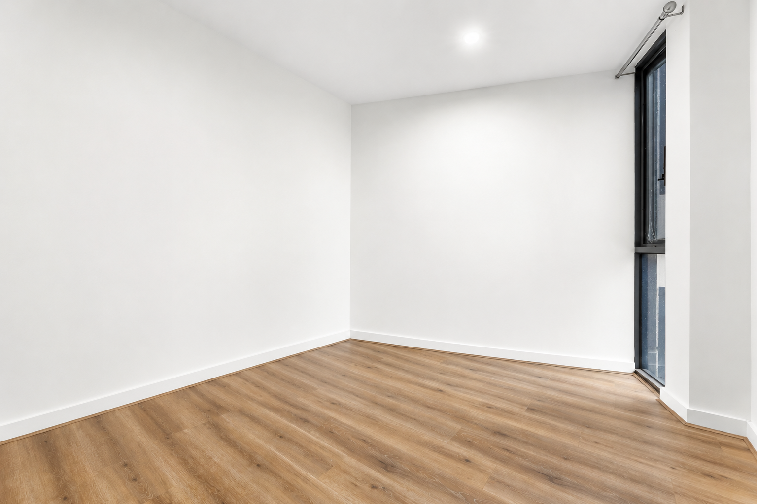 209a/6 Clinch Avenue — photo 9 of 12