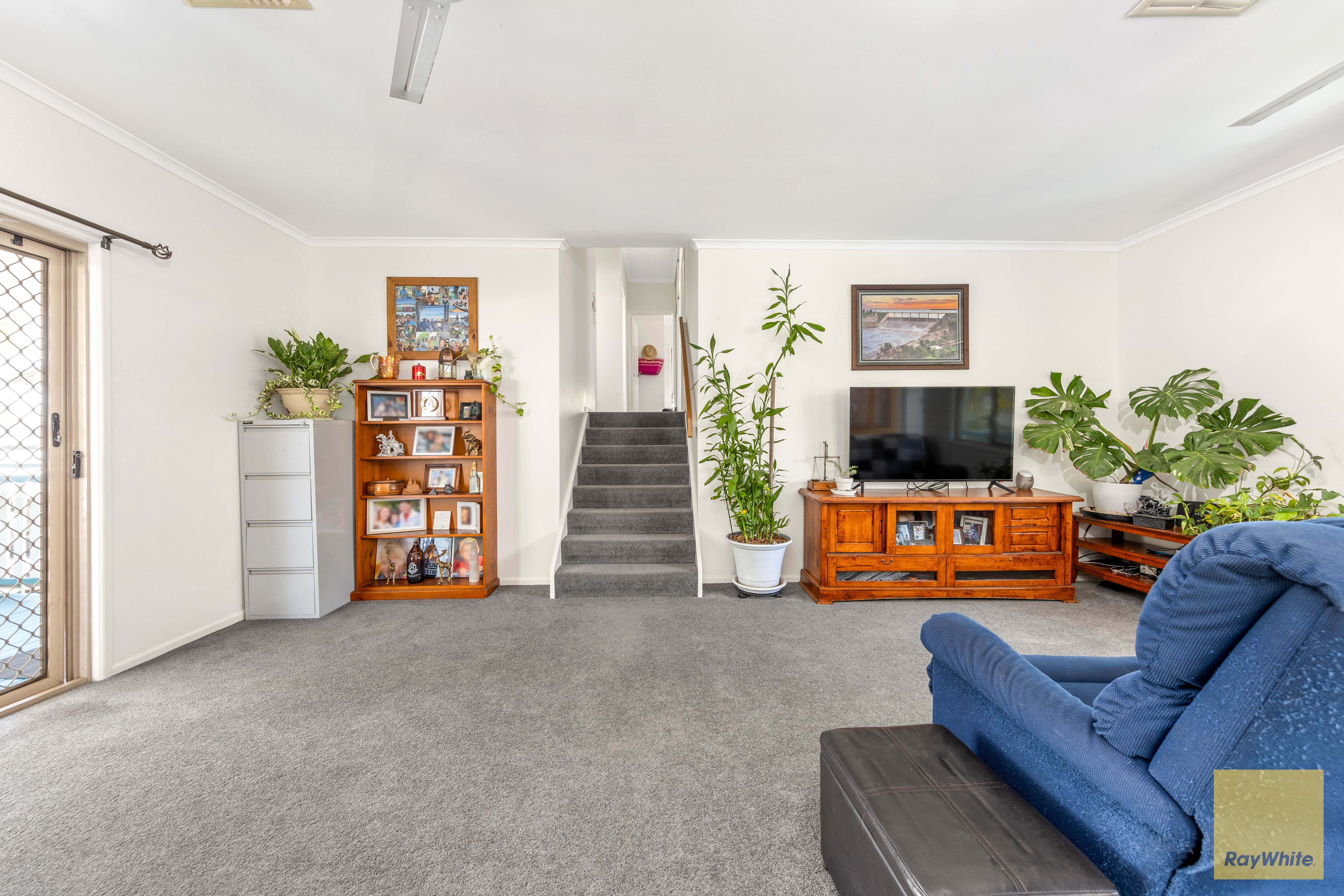 2 Michelle Place — photo 9 of 25
