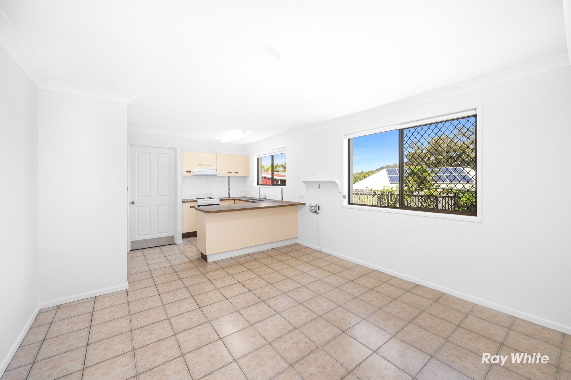 20 Robinson Street — photo 3 of 9