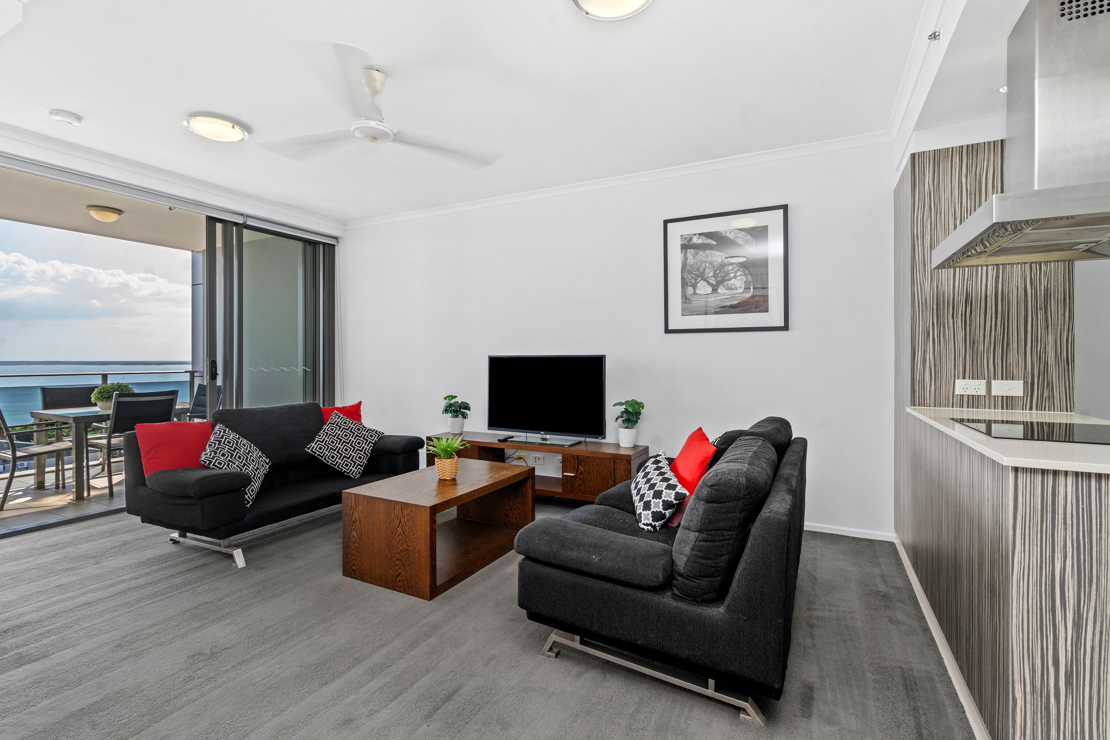 1202/79 Smith Street — photo 4 of 14