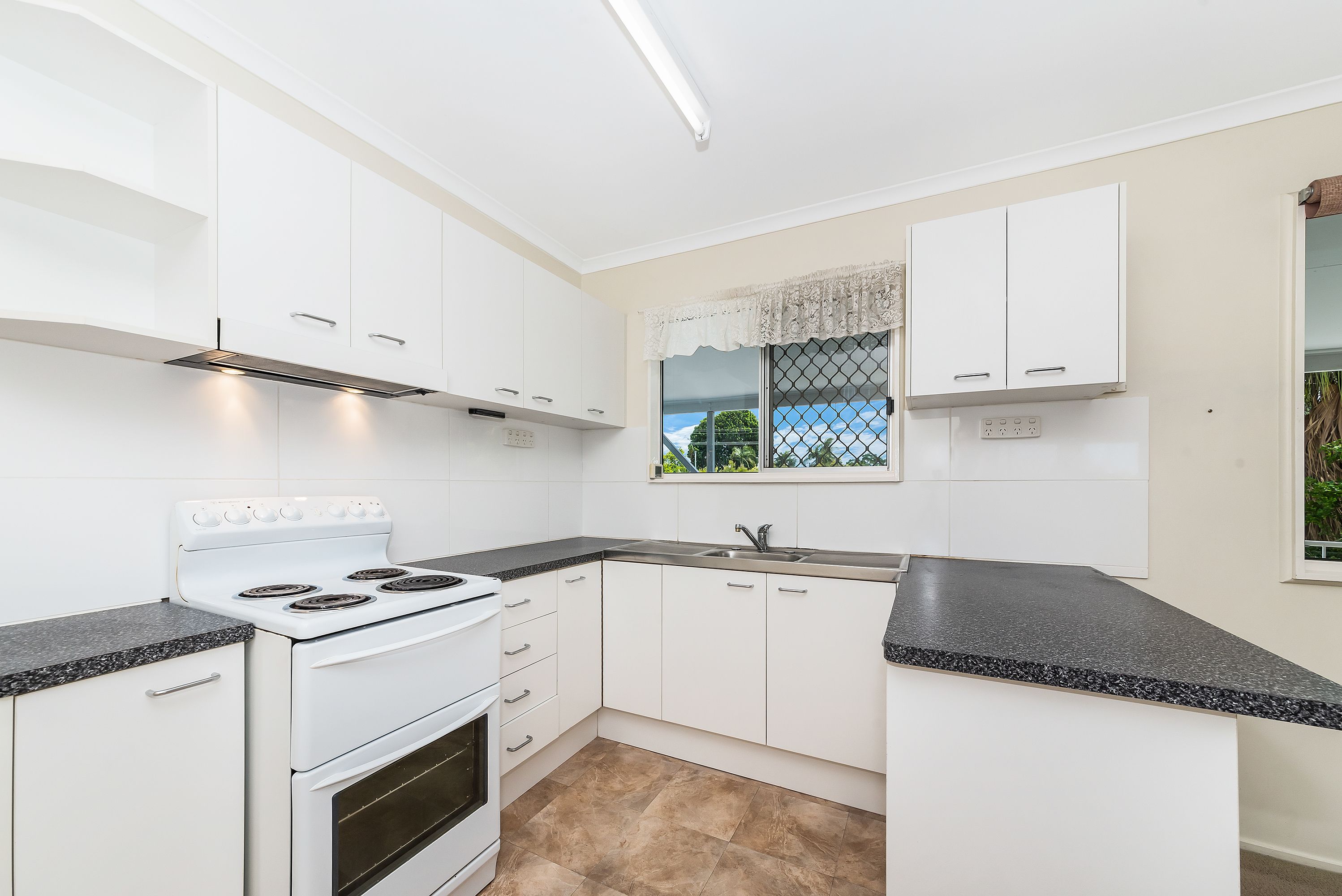 10 Lorikeet Street, Condon, QLD 4815