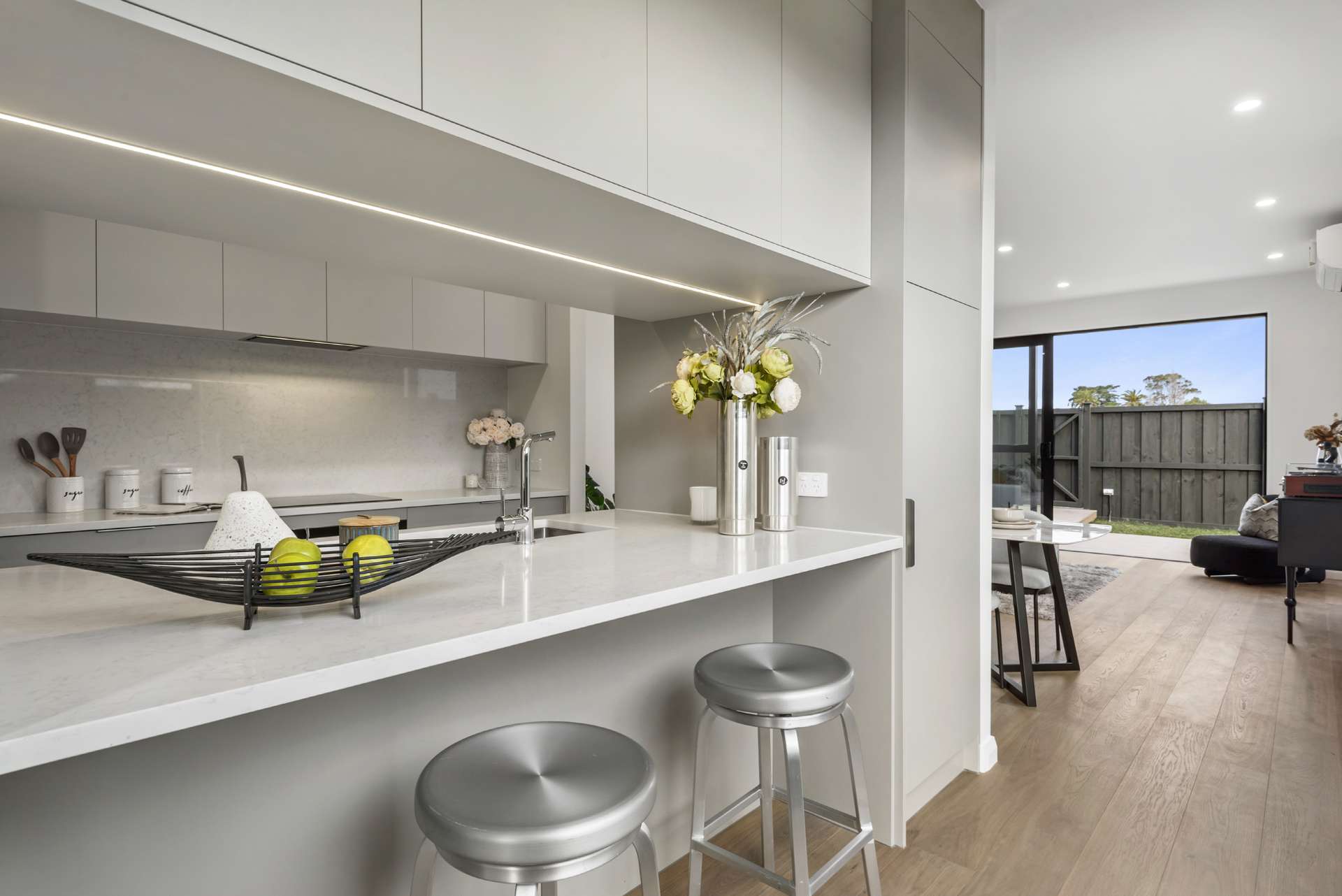 31 Burberry Heights photo 17