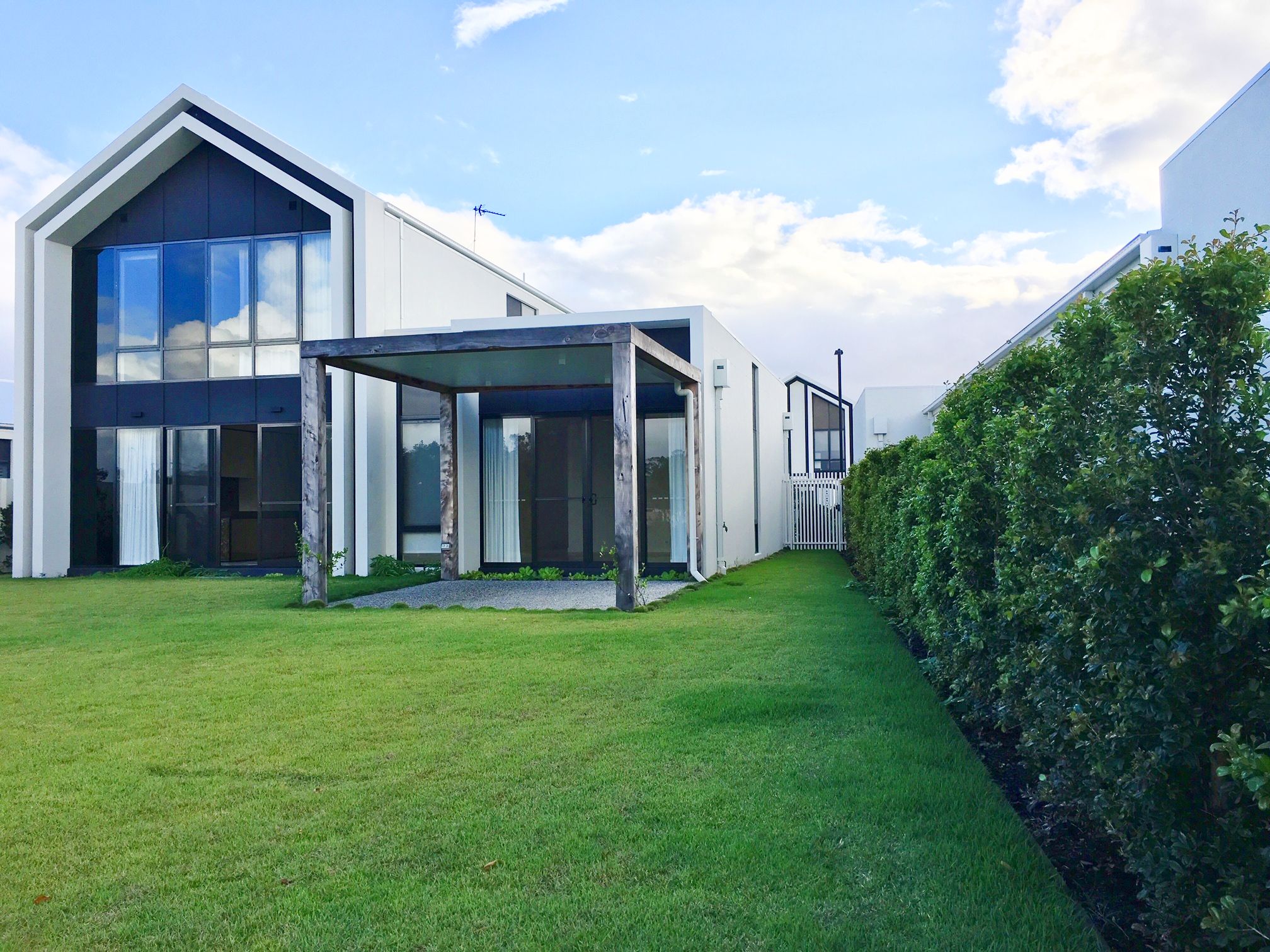 22 Sanctuary Court, Mermaid Waters, QLD 4218