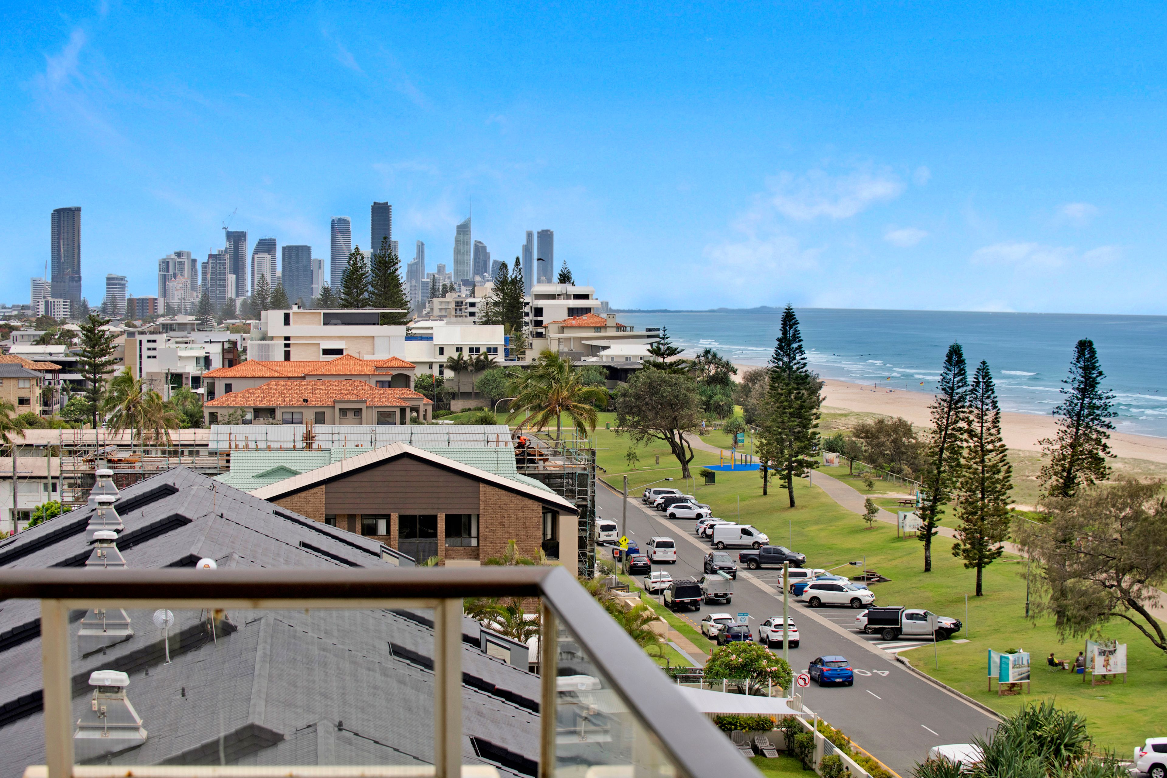 21/90 Marine Parade, Miami, QLD 4220