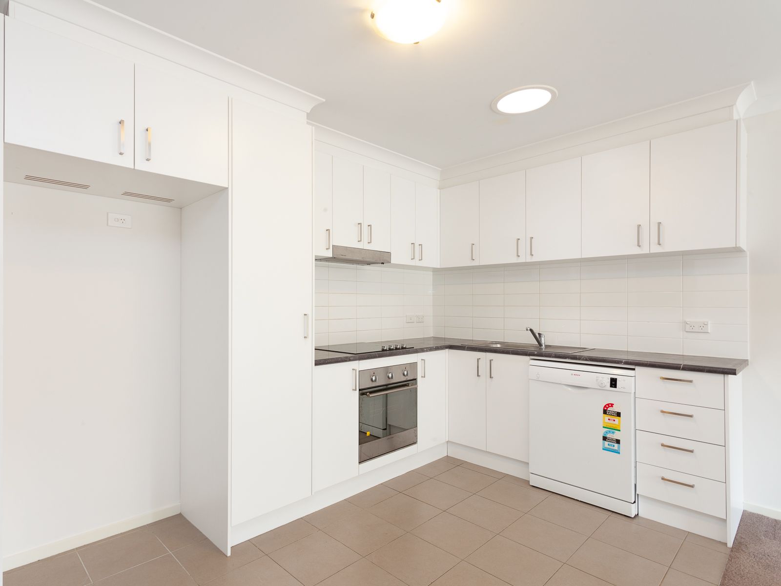20 Tay Street — photo 3 of 6