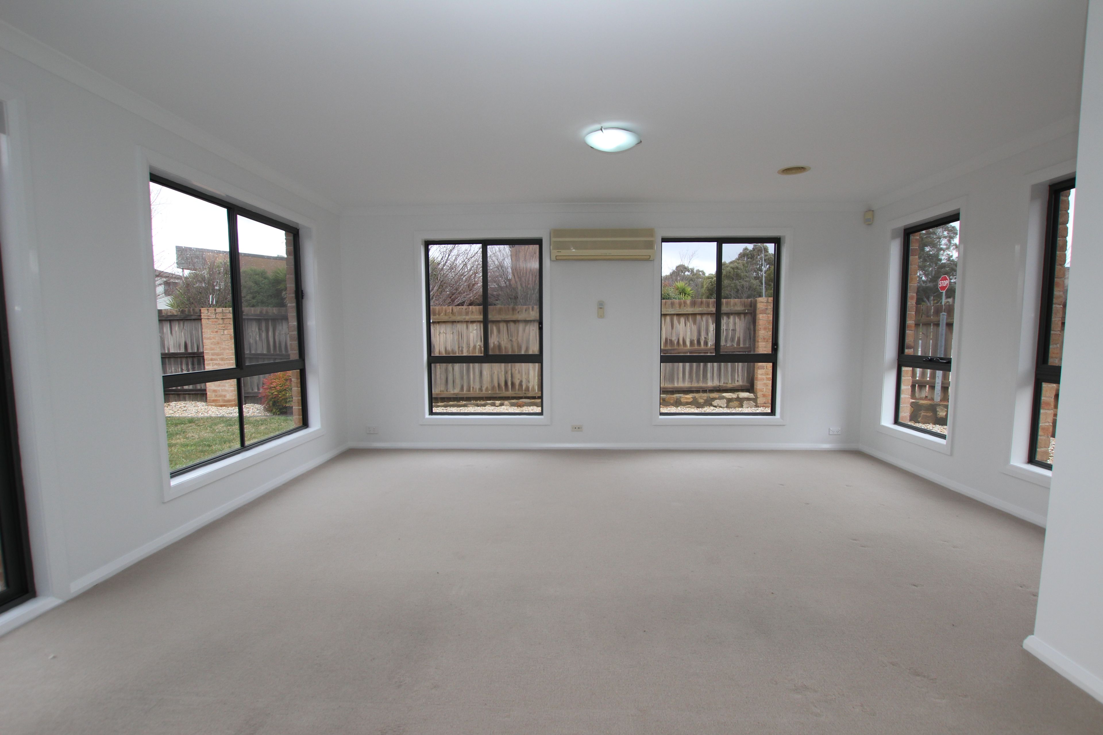 293 Anthony Rolfe Avenue, Gungahlin, ACT 2912