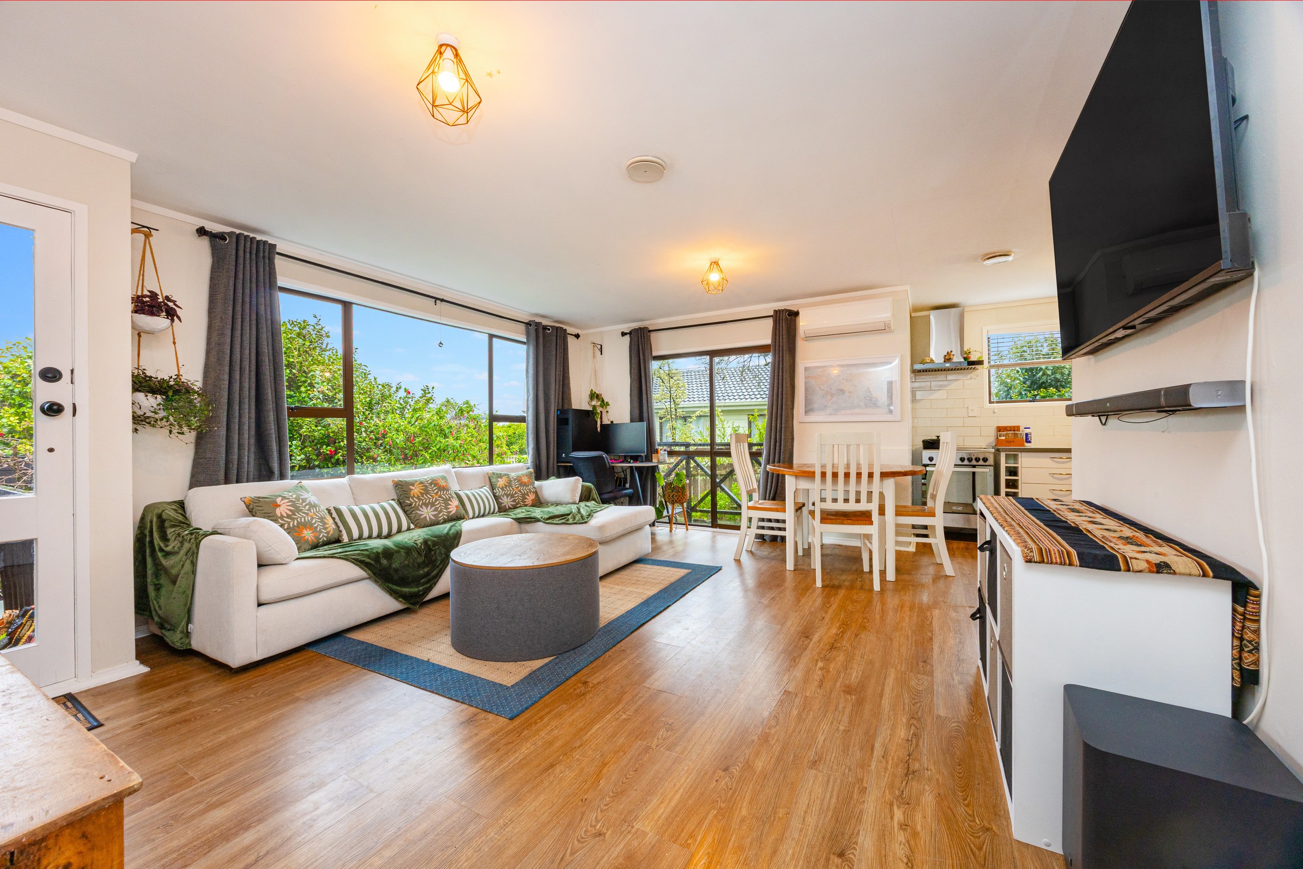2/111 Seymour Road, Sunnyvale, Waitakere City