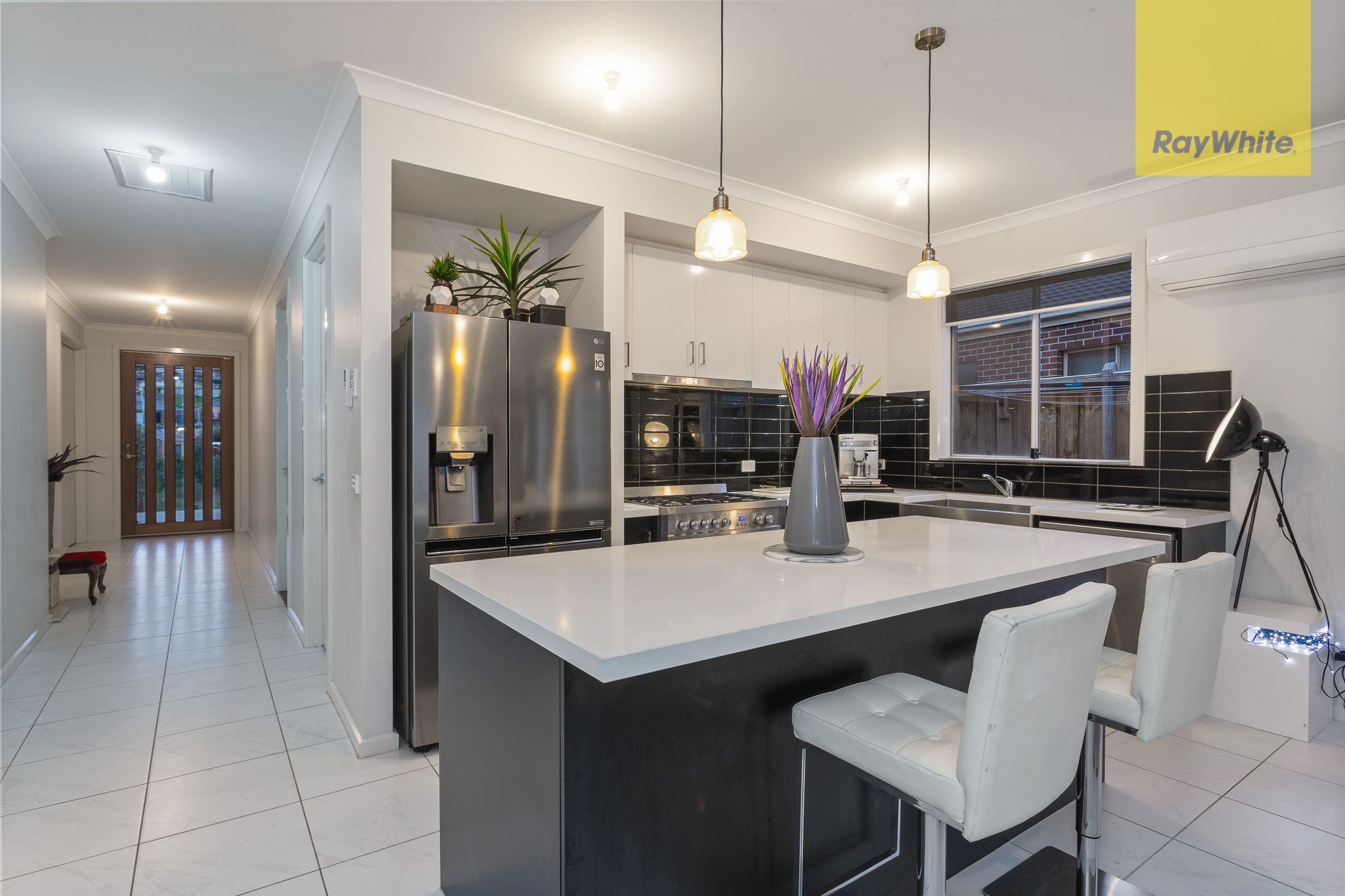 16 Beckview Crescent, Sunbury, VIC 3429