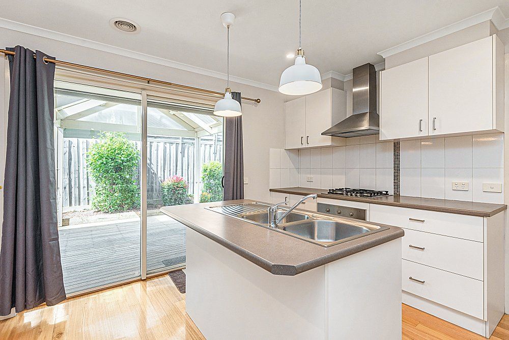2/2 Stradbroke Road, Boronia, VIC 3155
