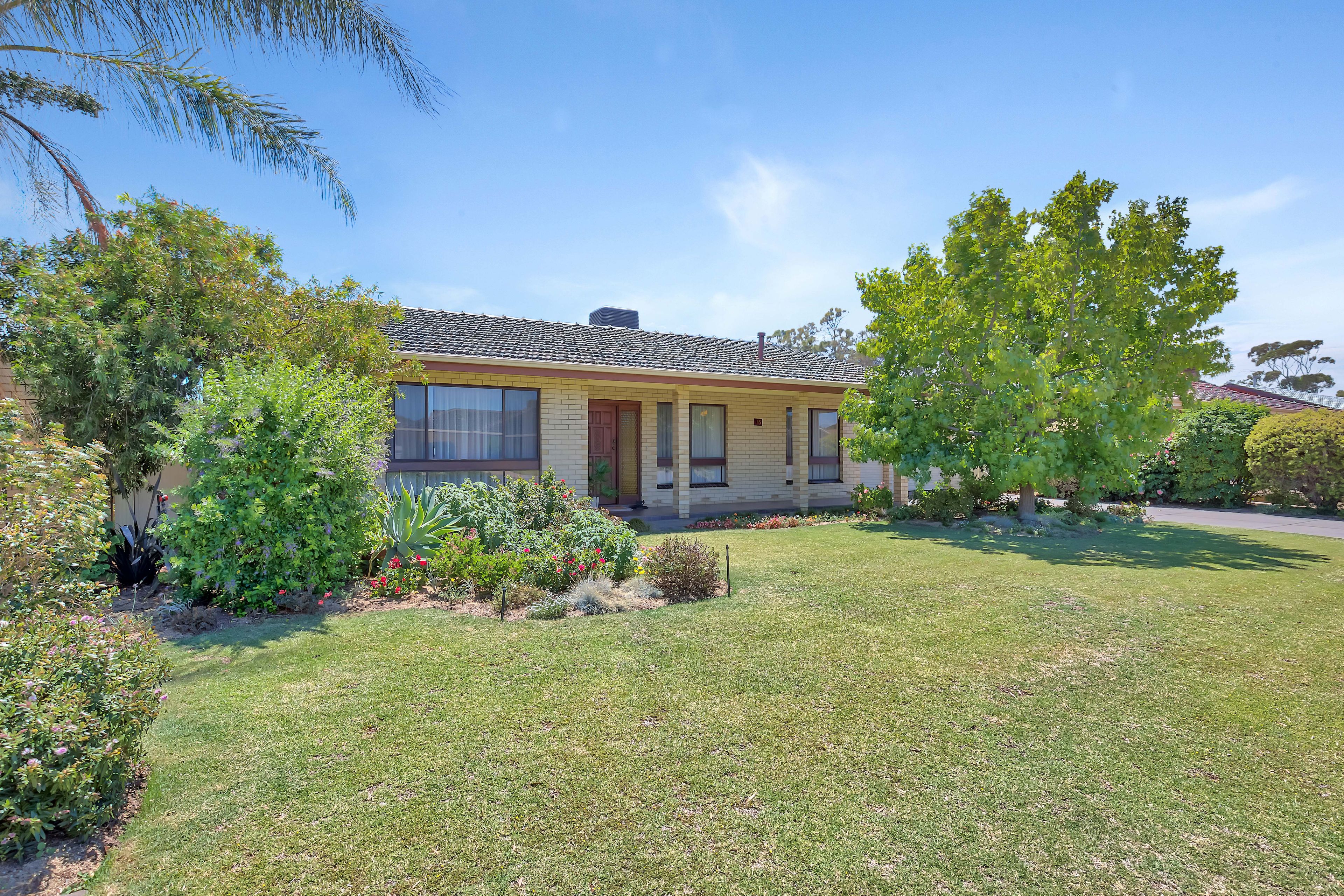 15 Chatswood Crescent, Kidman Park, SA 5025