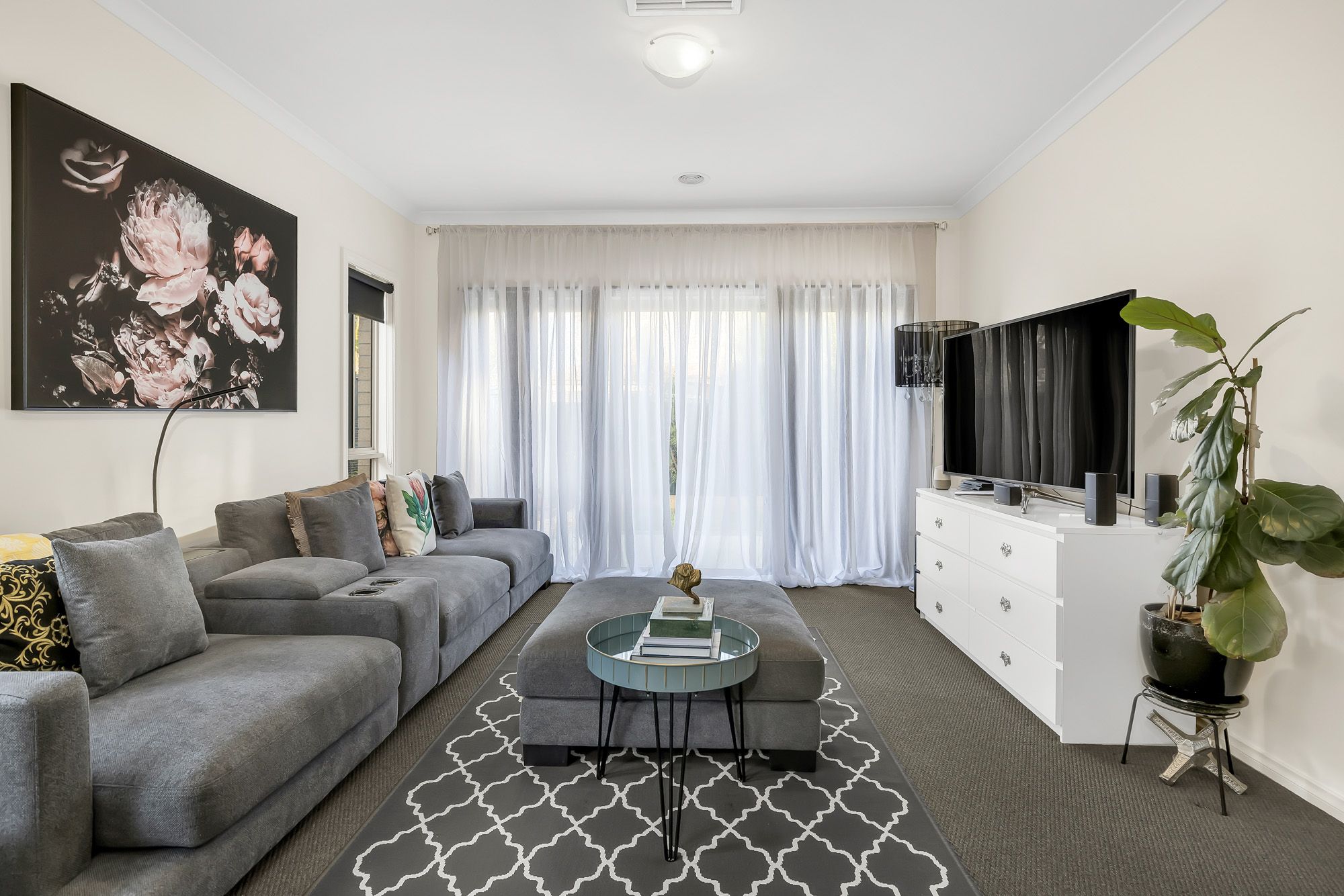 11 Mondra Terrace, MANOR LAKES, VIC 3024