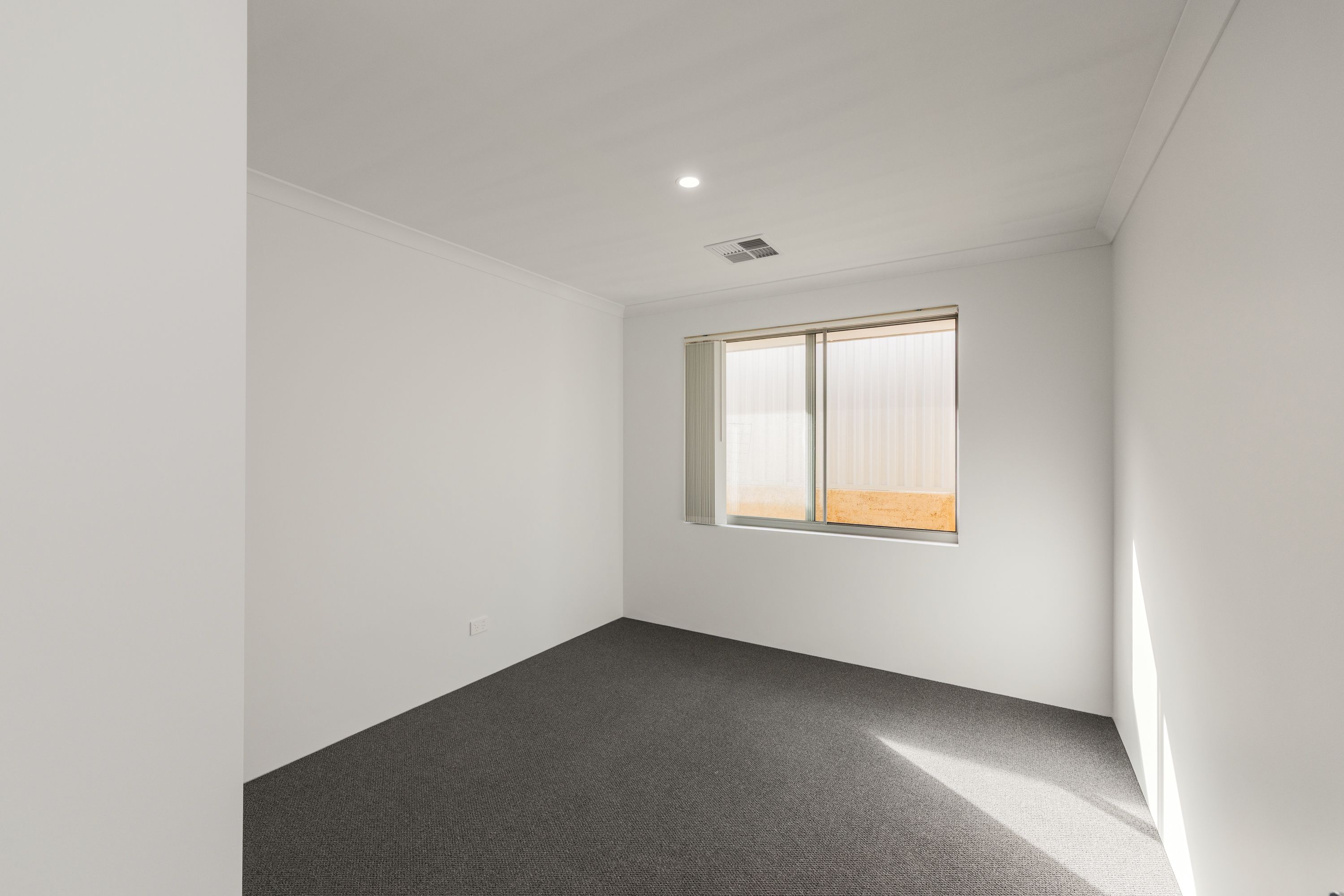 10 Cornelian Ave, — photo 10 of 12