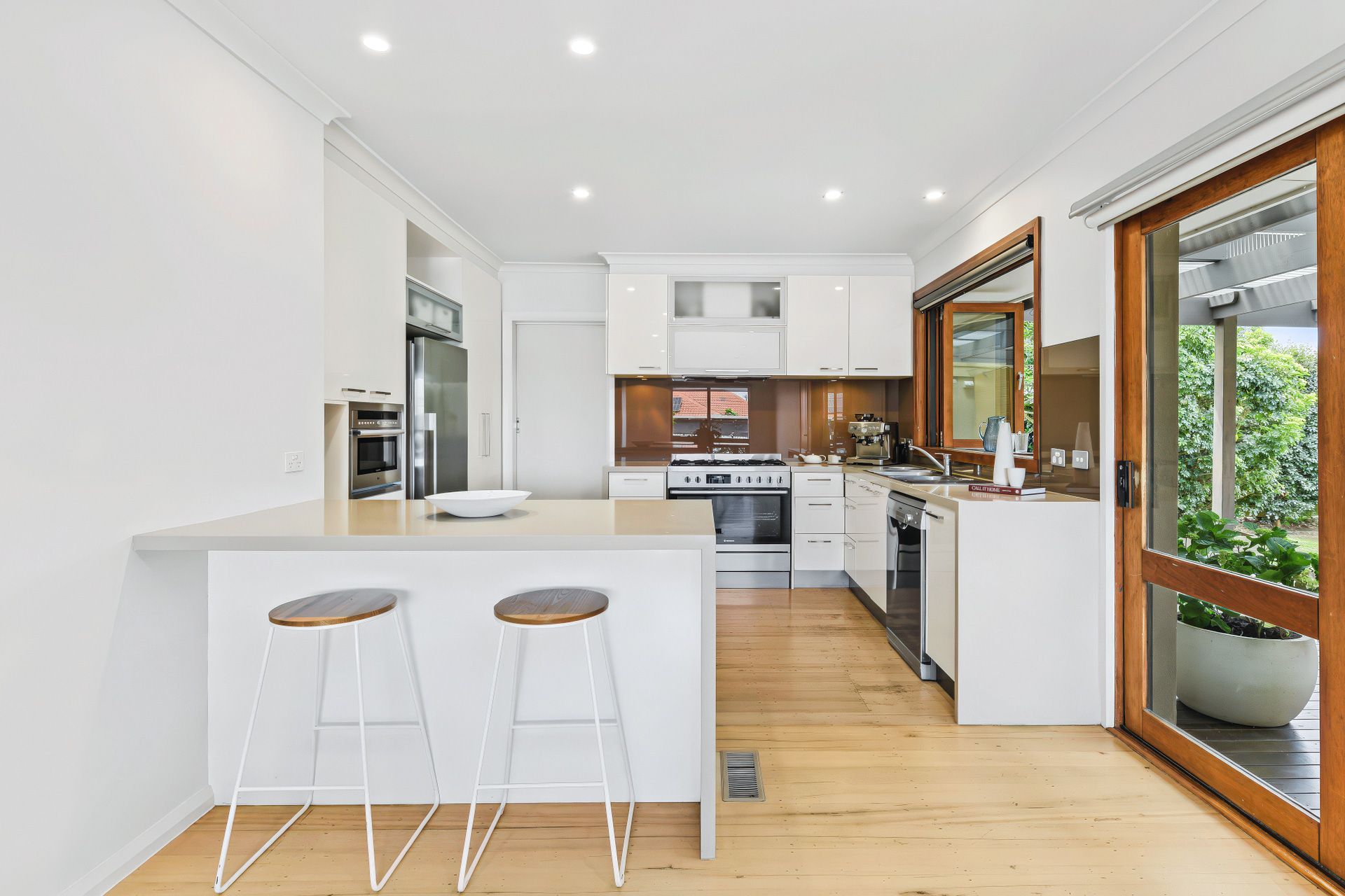 125 Albany Drive — photo 4 of 16