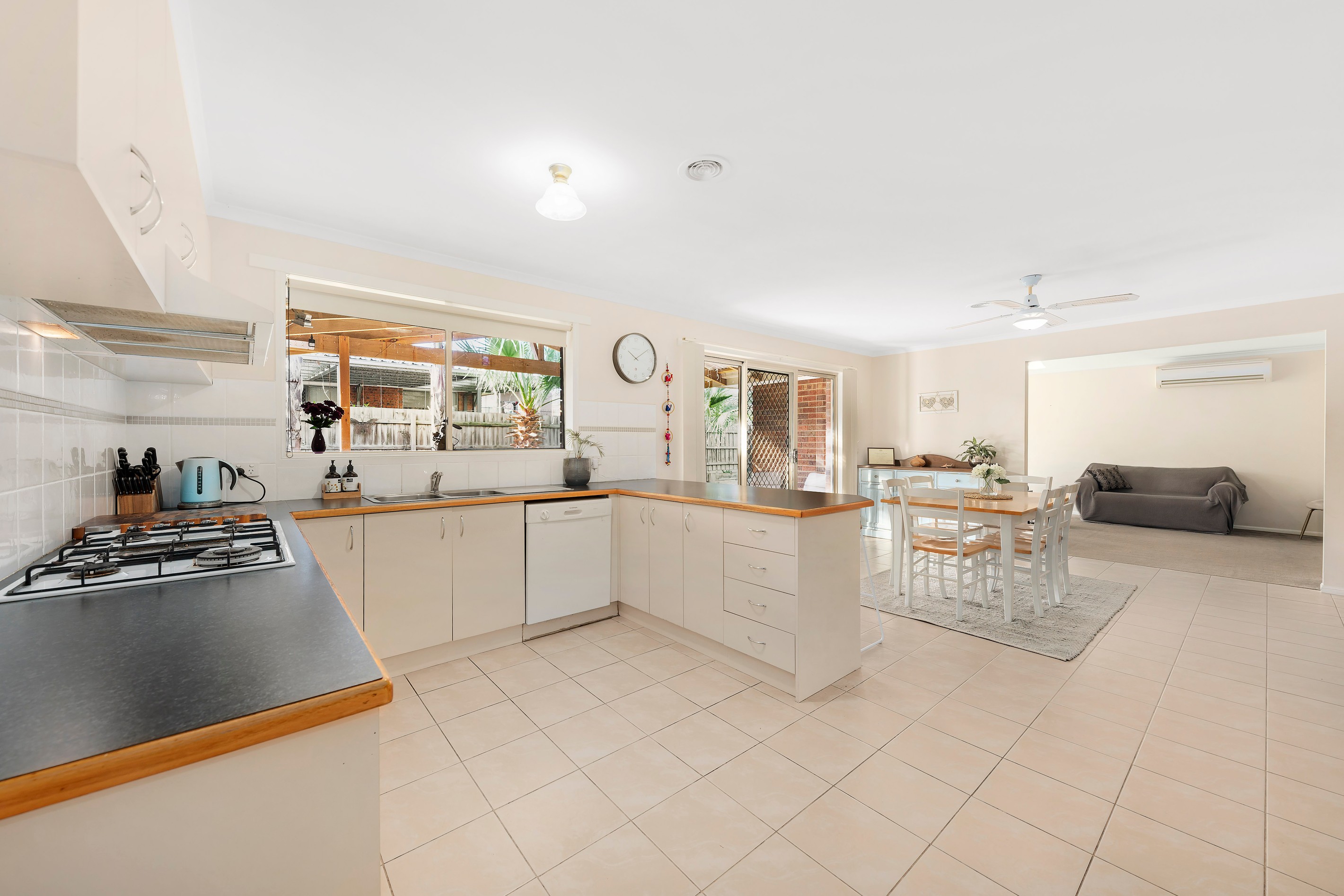 3 Tekarra Drive, Hampton Park, VIC 3976