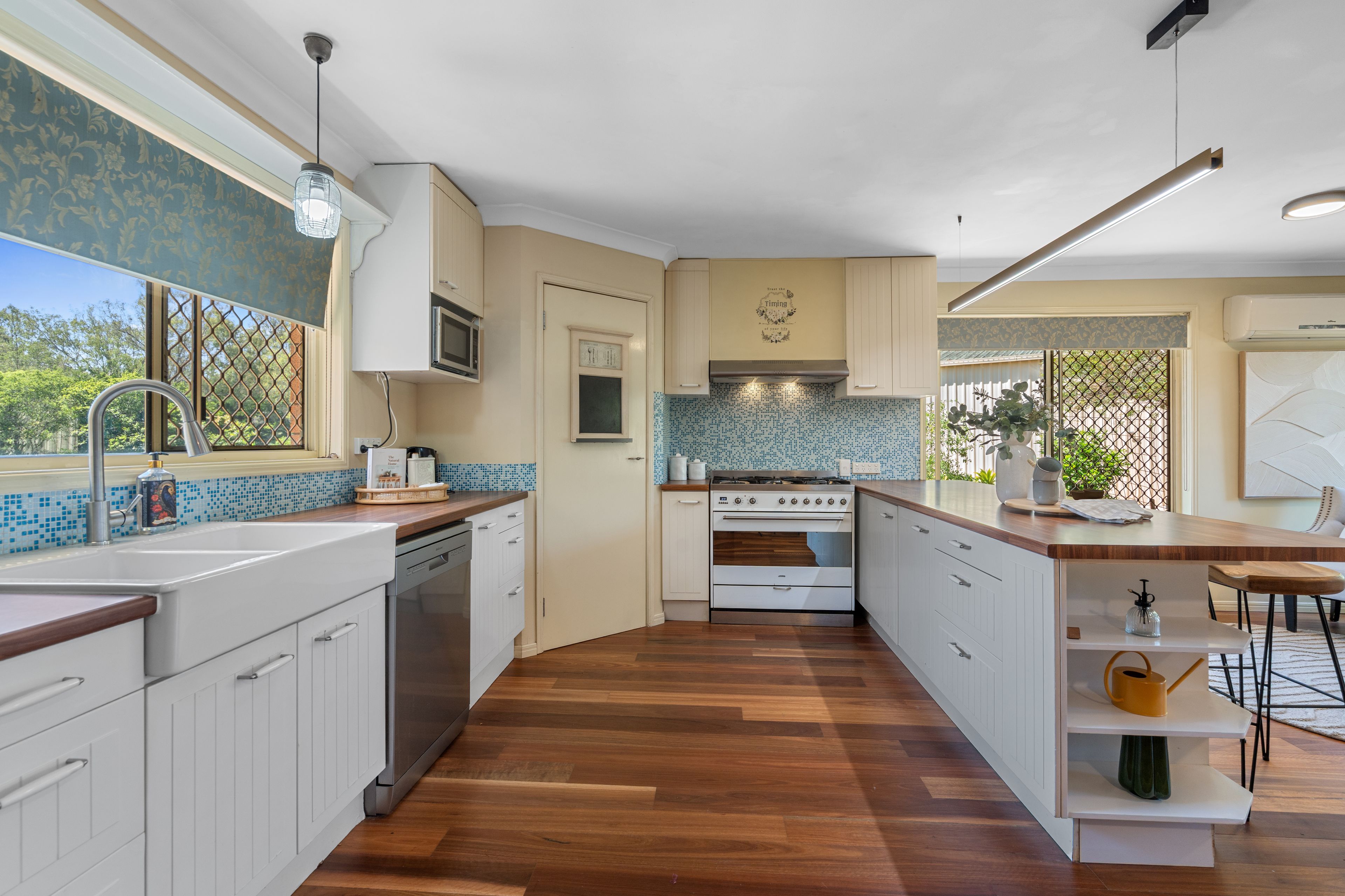 58 Fawkner Crescent, Barellan Point, QLD 4306