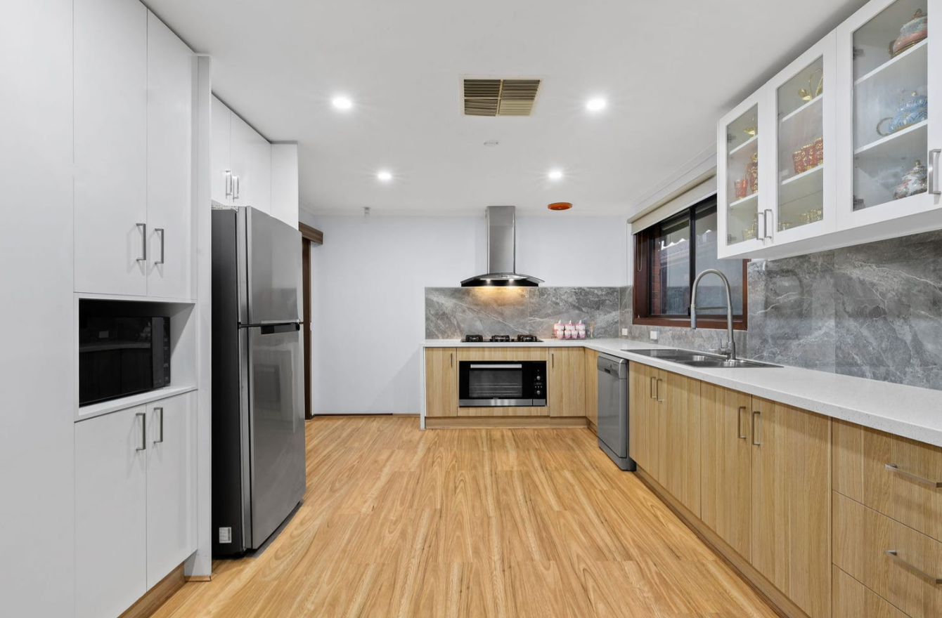 34 Thompson Circuit — photo 3 of 10