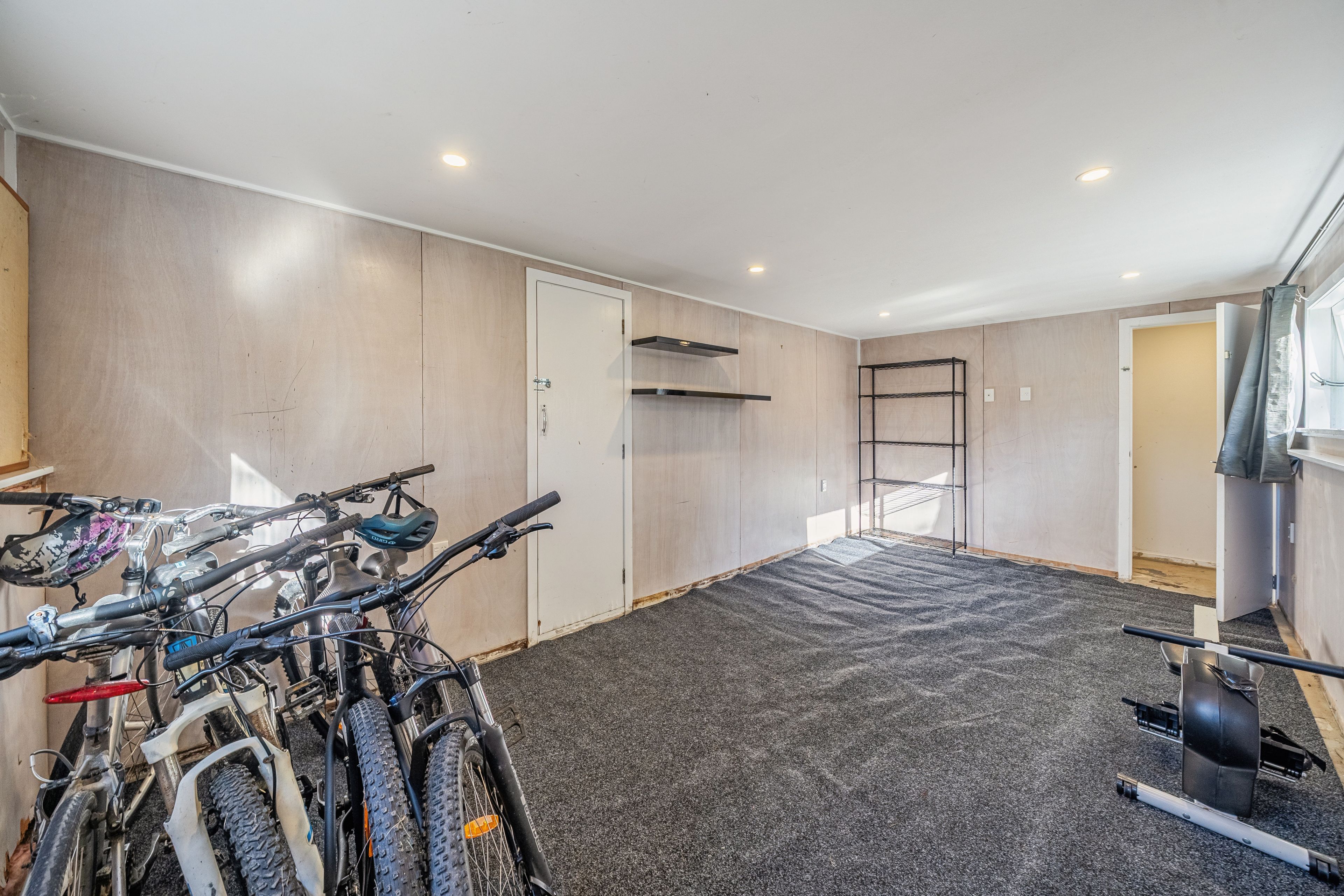 Photo 16 of 15 Winchester Avenue, Pinehaven, Upper Hutt