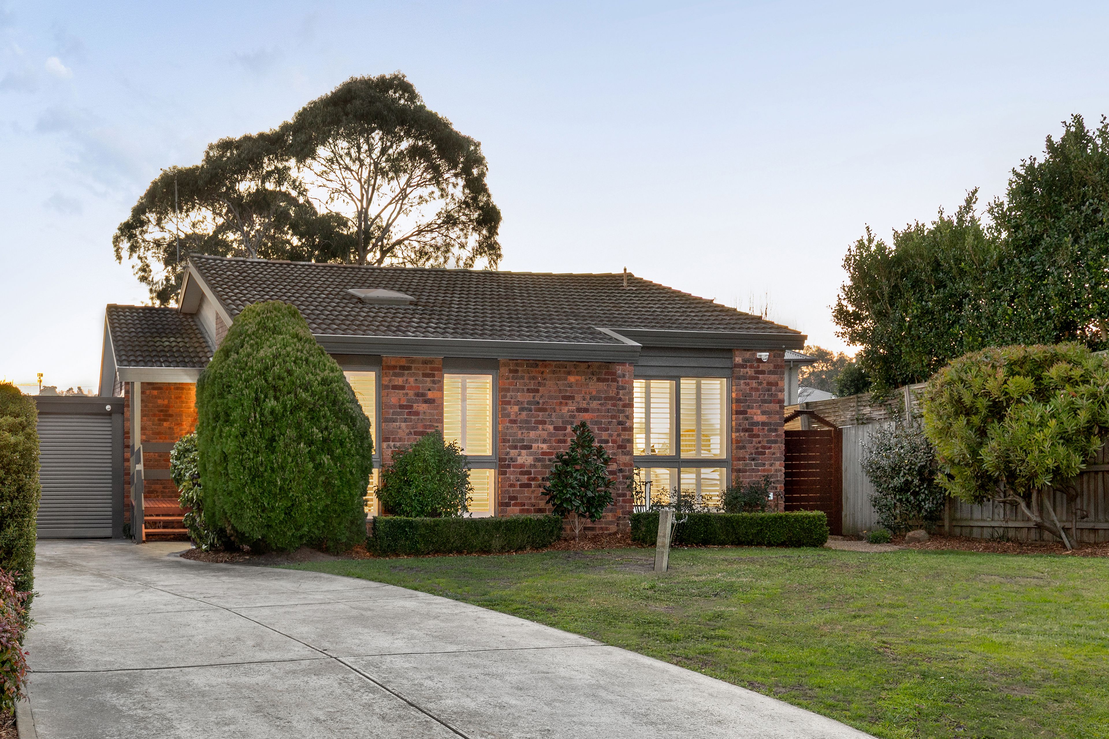 4 Winga Place, SAINT HELENA, VIC 3088
