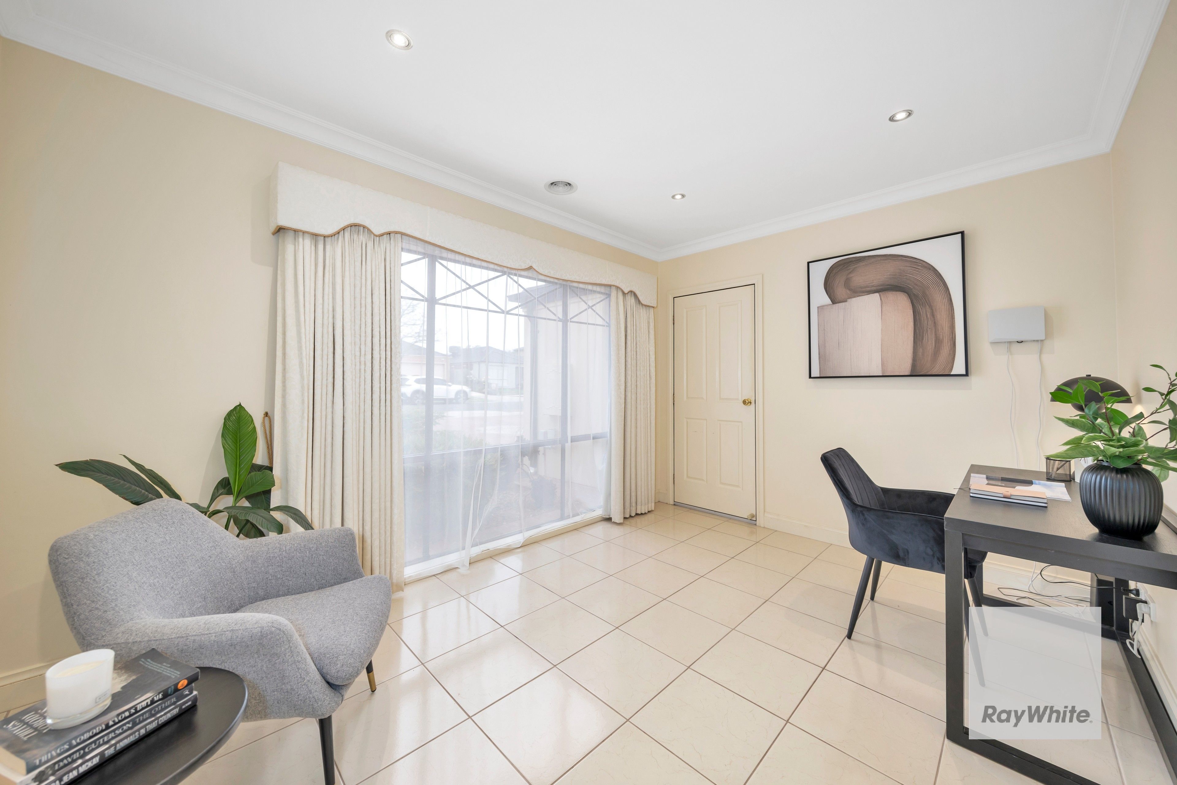 35 Loddon Drive — photo 6 of 23