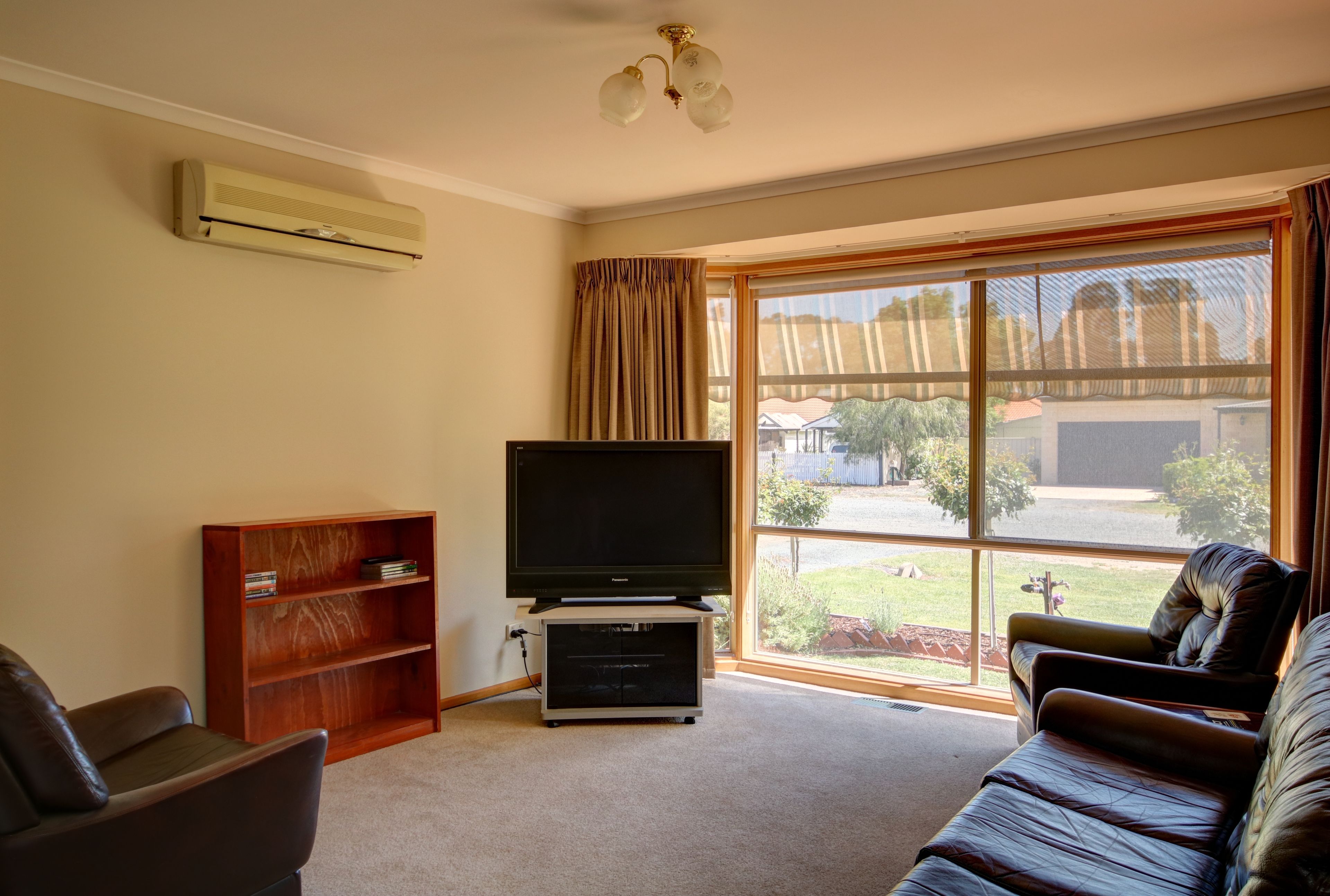 1 Spencer Street, Rochester, VIC 3561