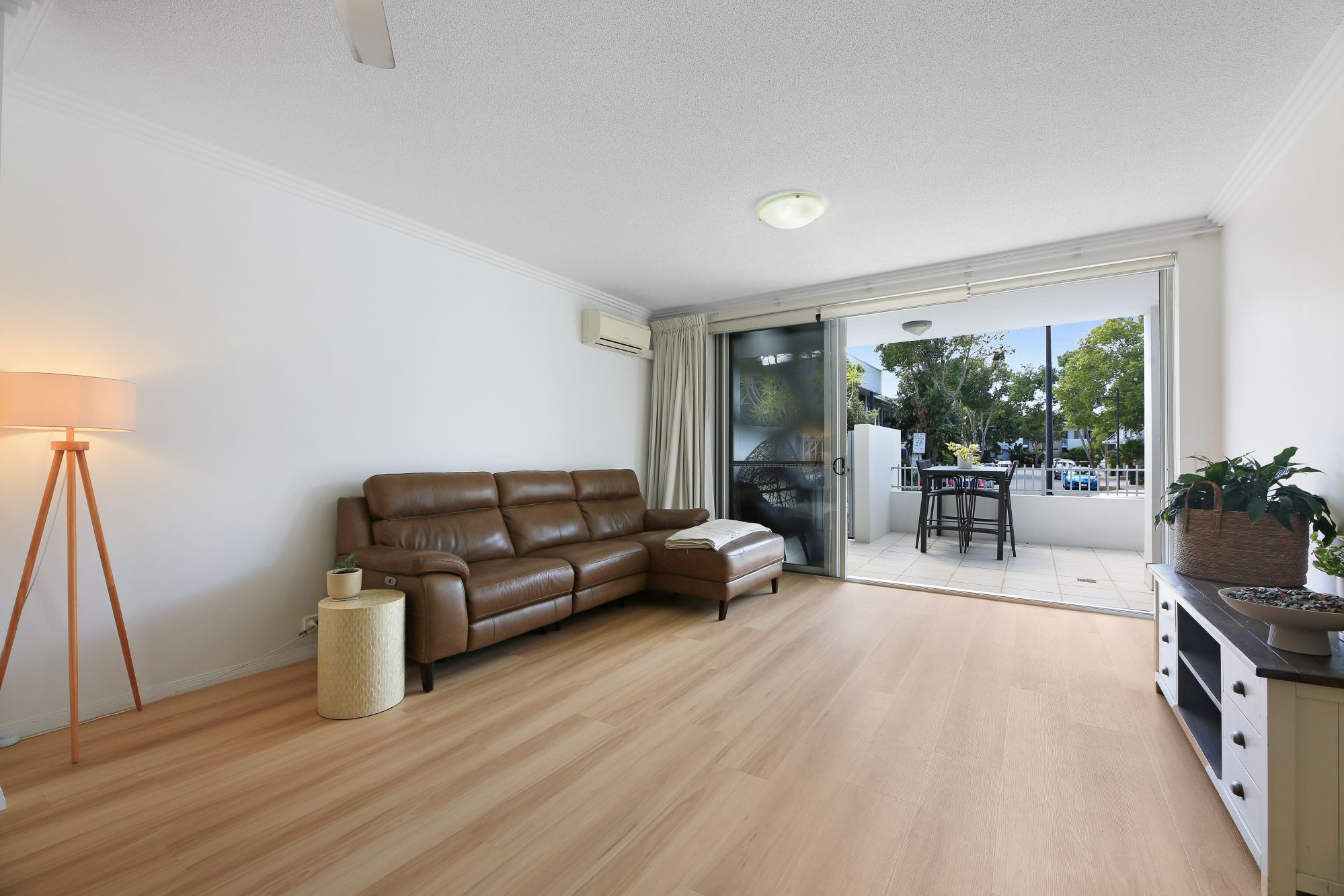 115/1-7 Moores Crescent — photo 4 of 20