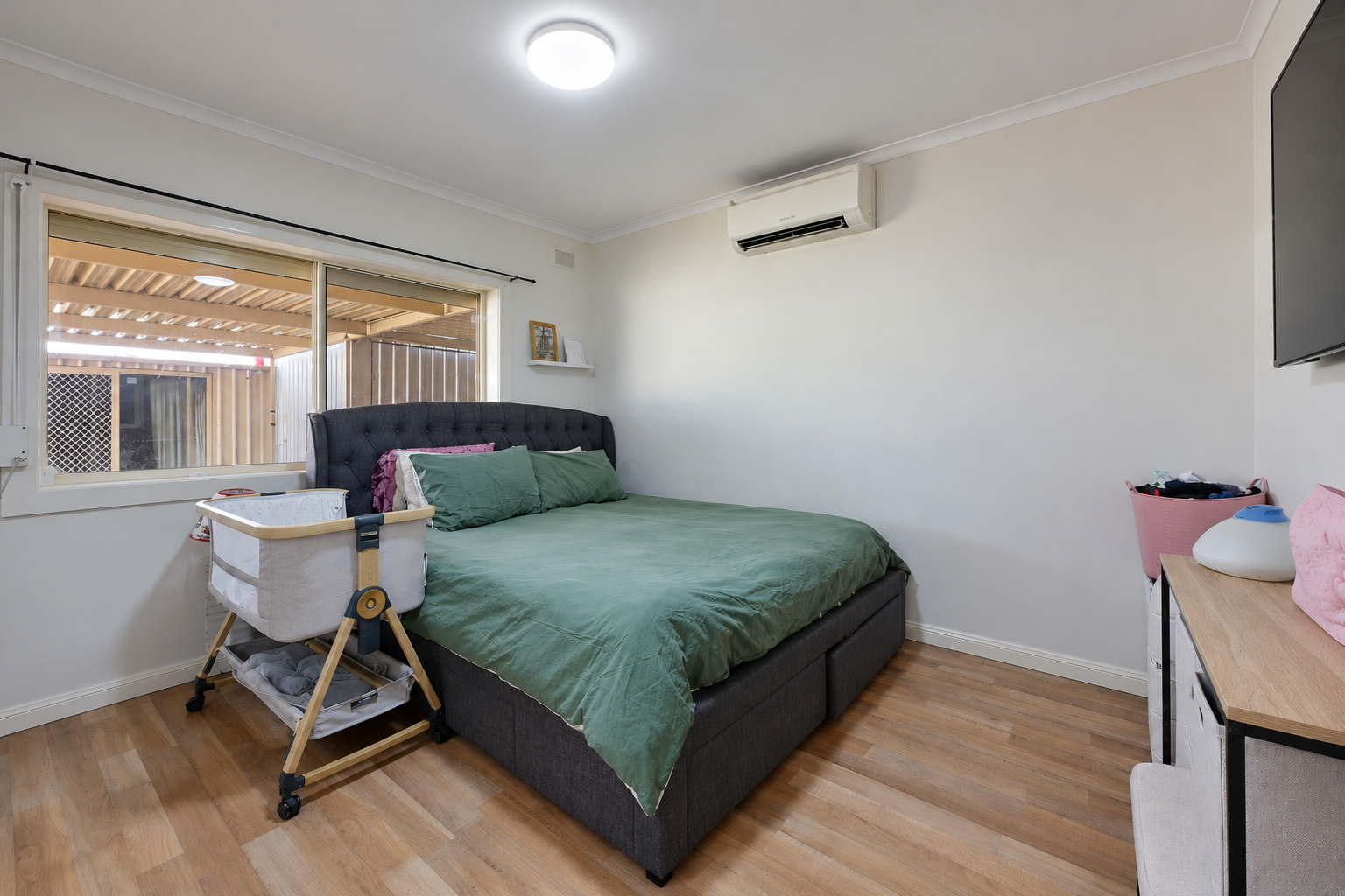 23 Noble Street — photo 8 of 14