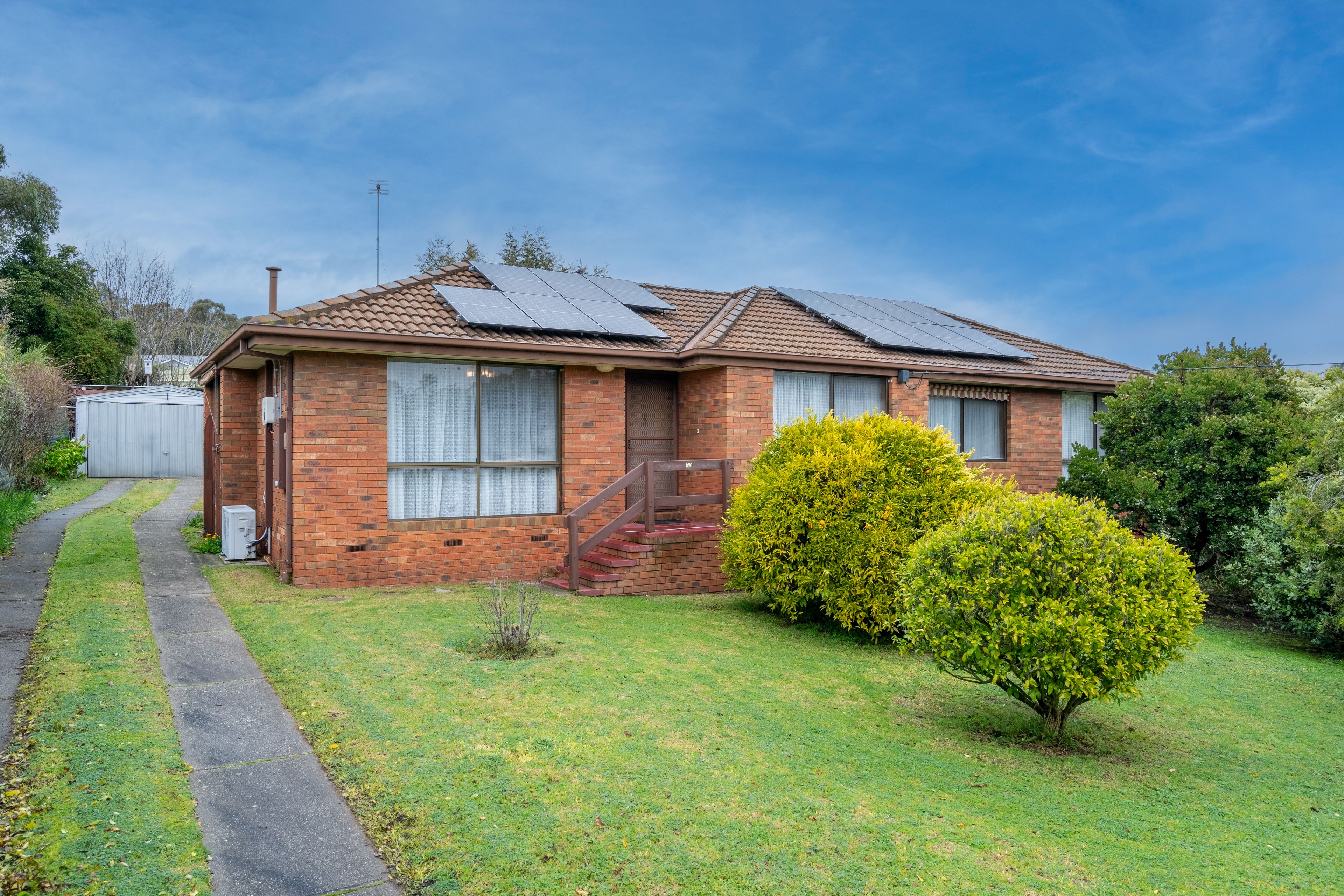 63 Anglesey Street — photo from Ray White Seymour