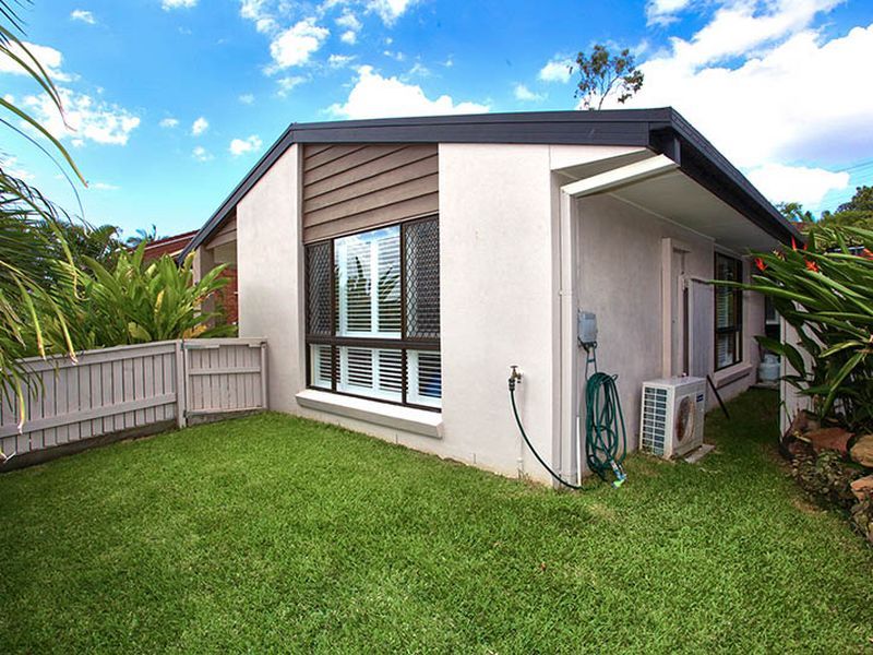 16 Naretha Street, Carindale, QLD 4152