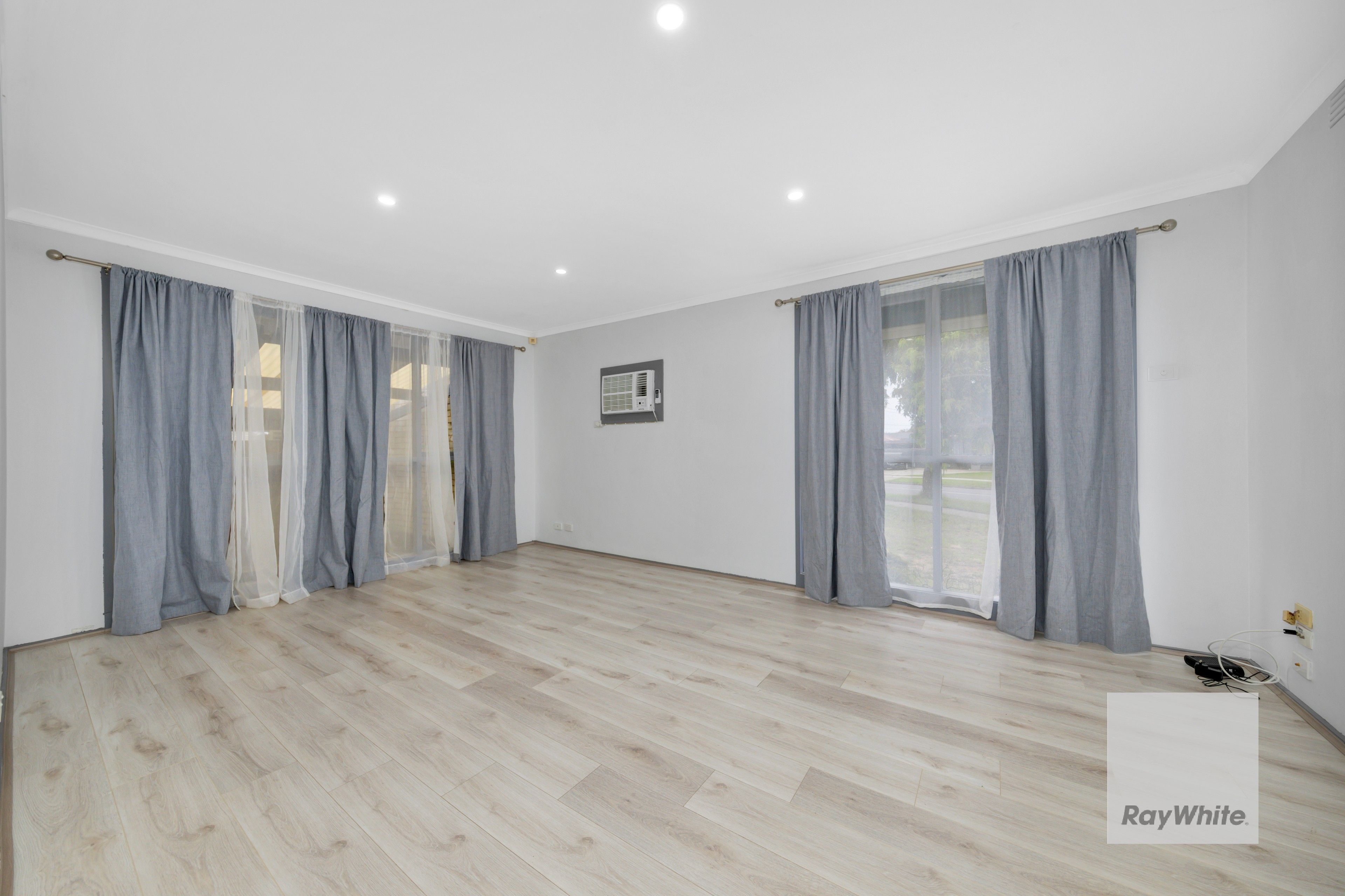 4 Phyllis Parade, Deer Park, VIC 3023