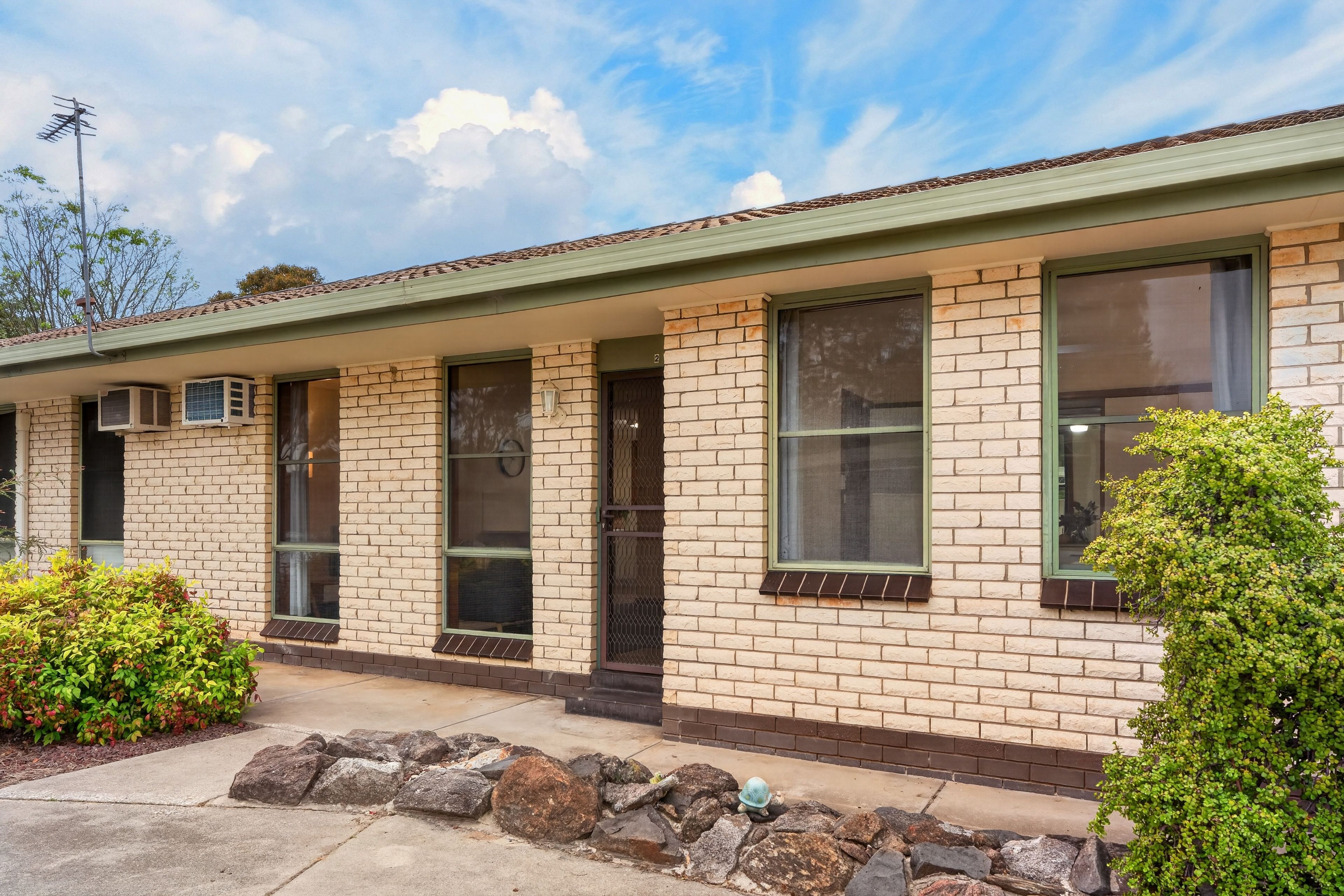 2/568 Grayfern Court — photo 17 of 18