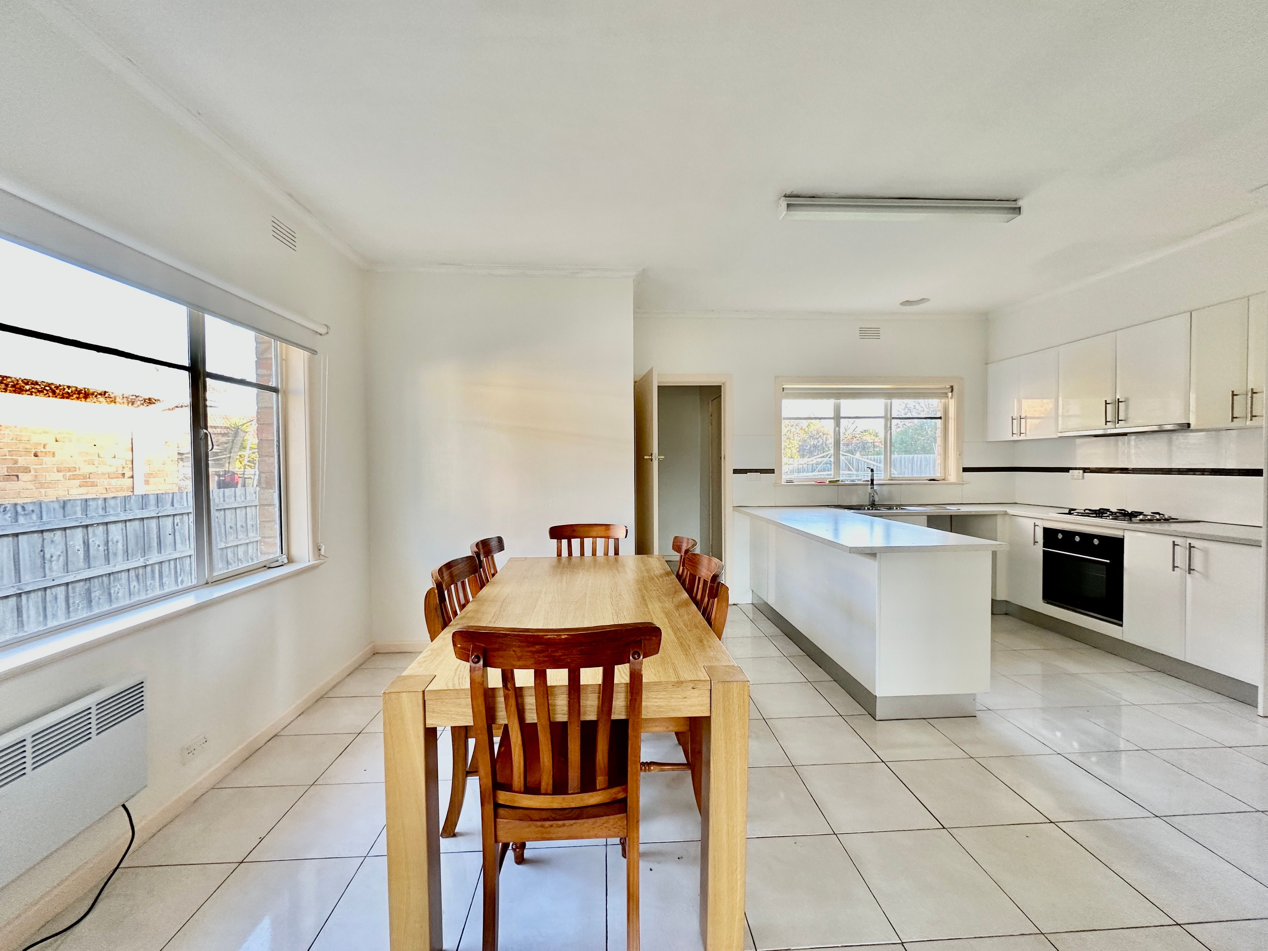 802 Centre Road — photo 3 of 10